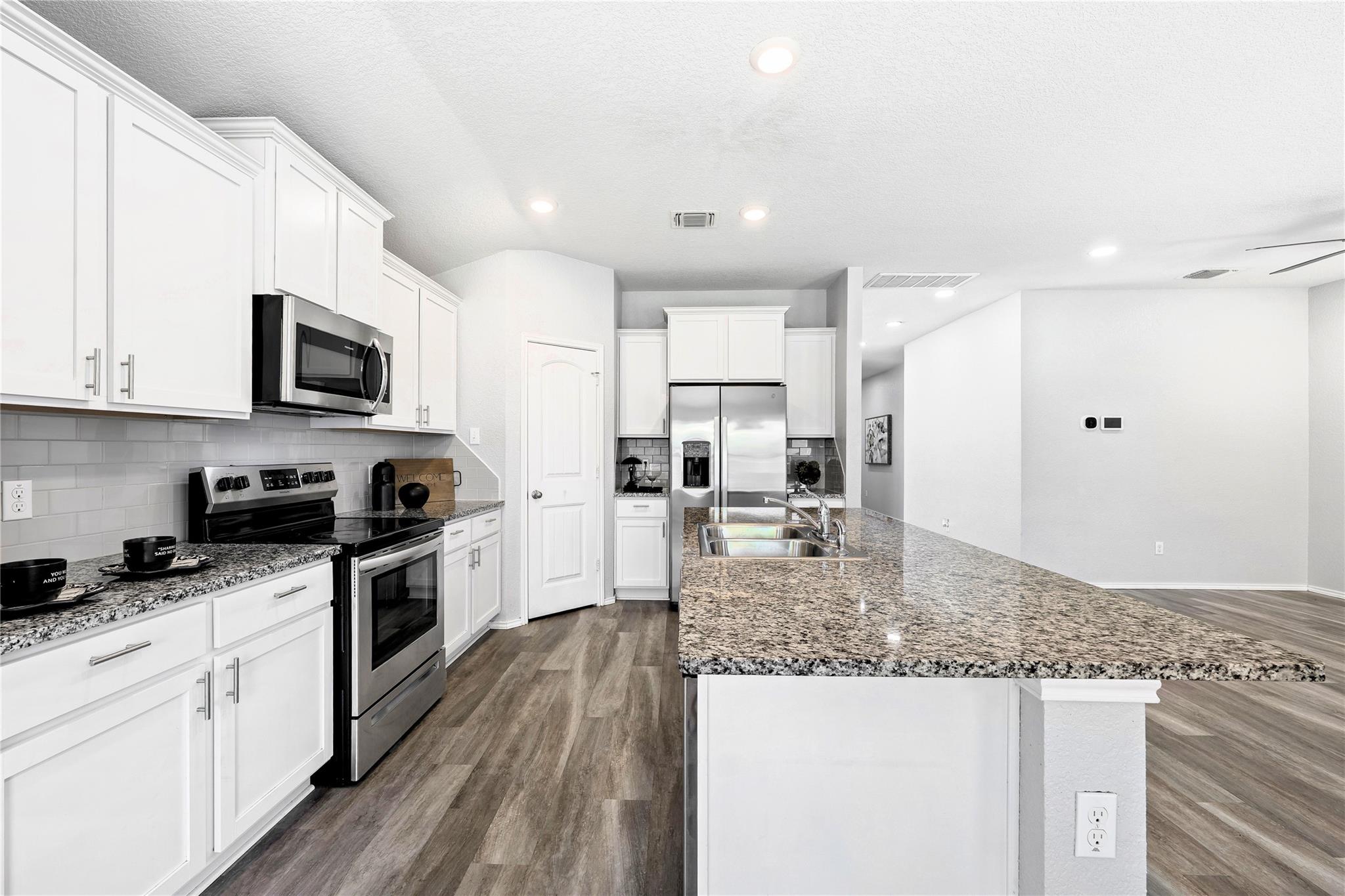 133 Beth Ann Loop, Taylor, TX 76574