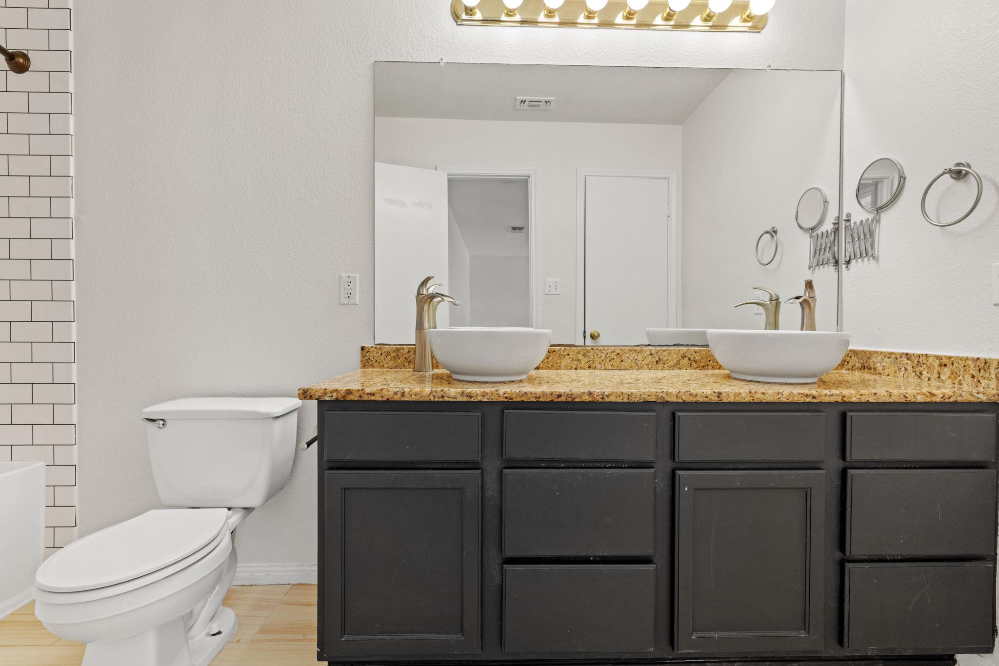 8400 Steamline Cir, Austin, TX 78745