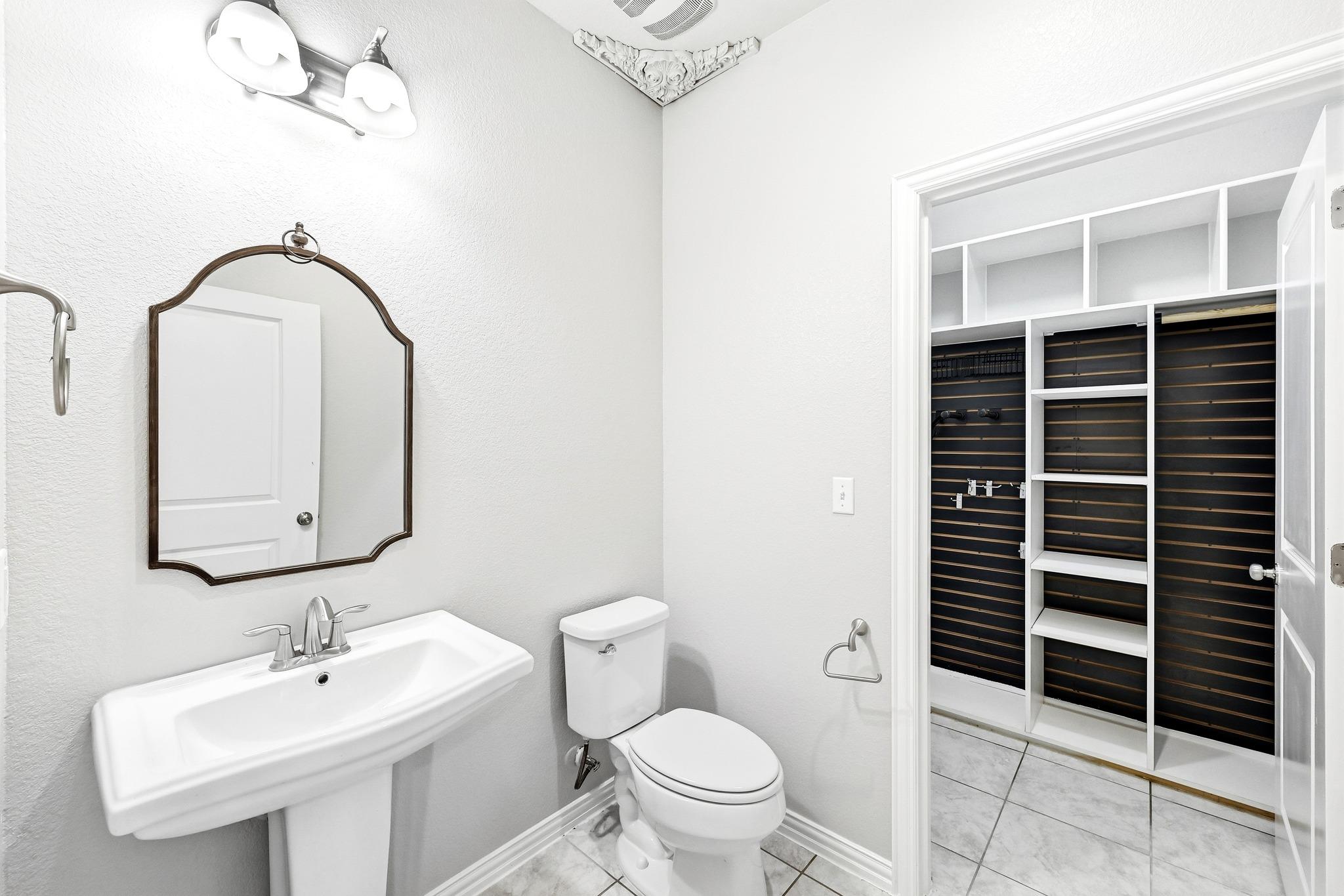 5508 Baythorne Dr, Austin, TX 78747