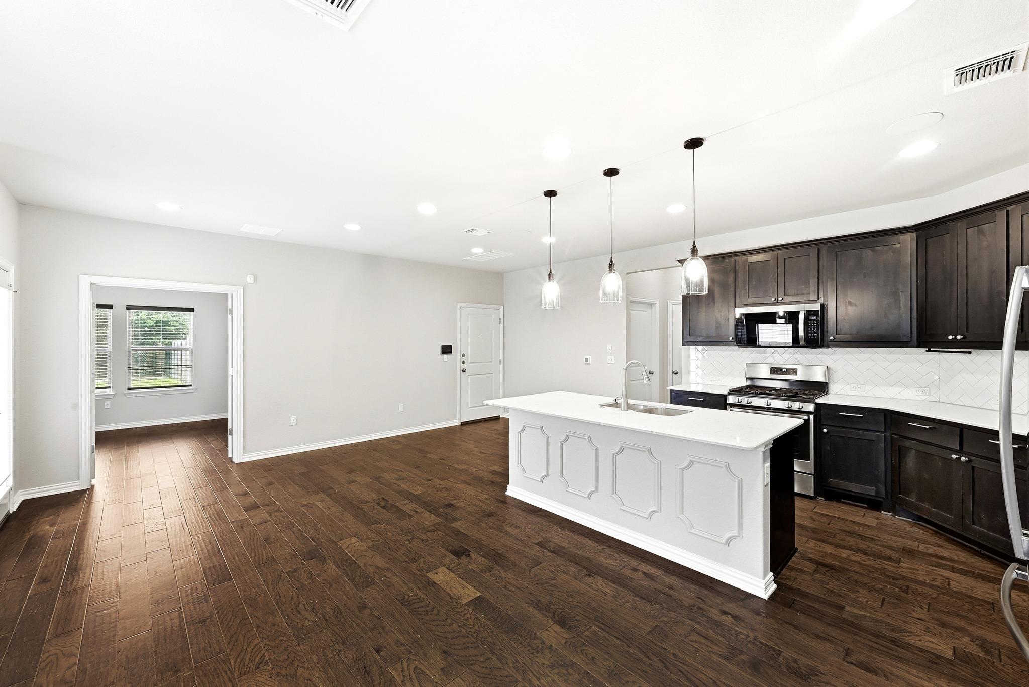 5508 Baythorne Dr, Austin, TX 78747