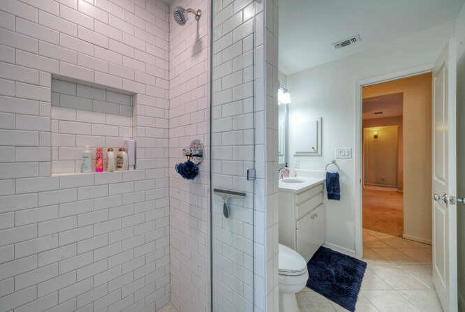 606 Eagle, Lakeway, TX 78734