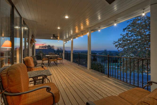 606 Eagle, Lakeway, TX 78734