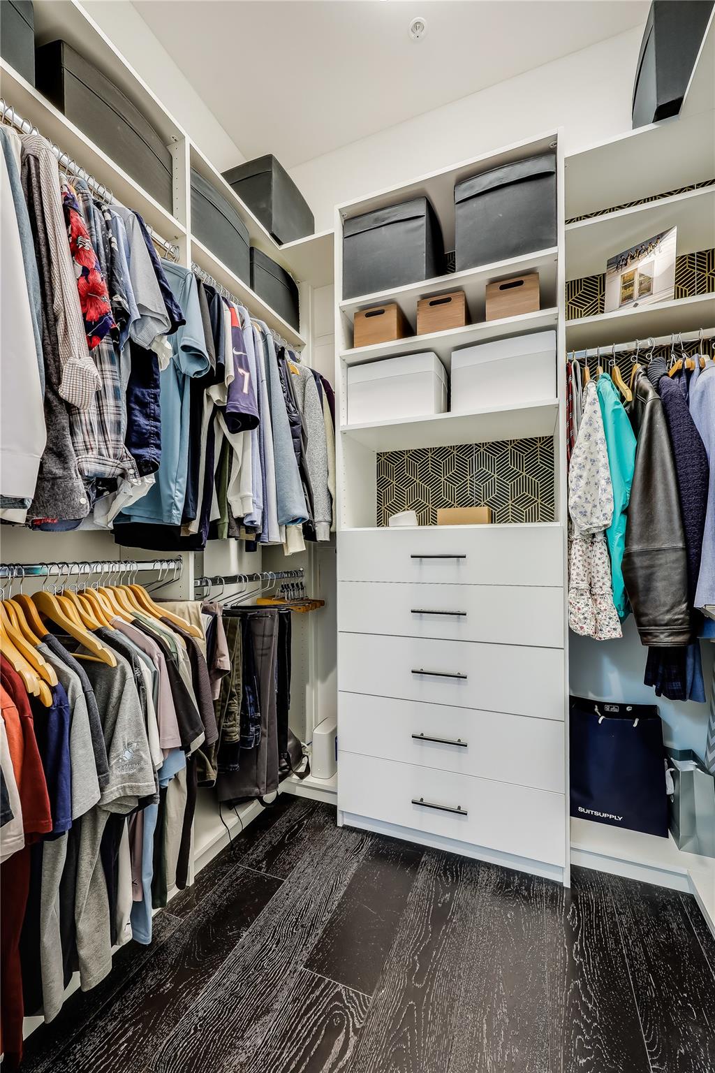 800 Embassy Dr # 513, Austin, TX 78702