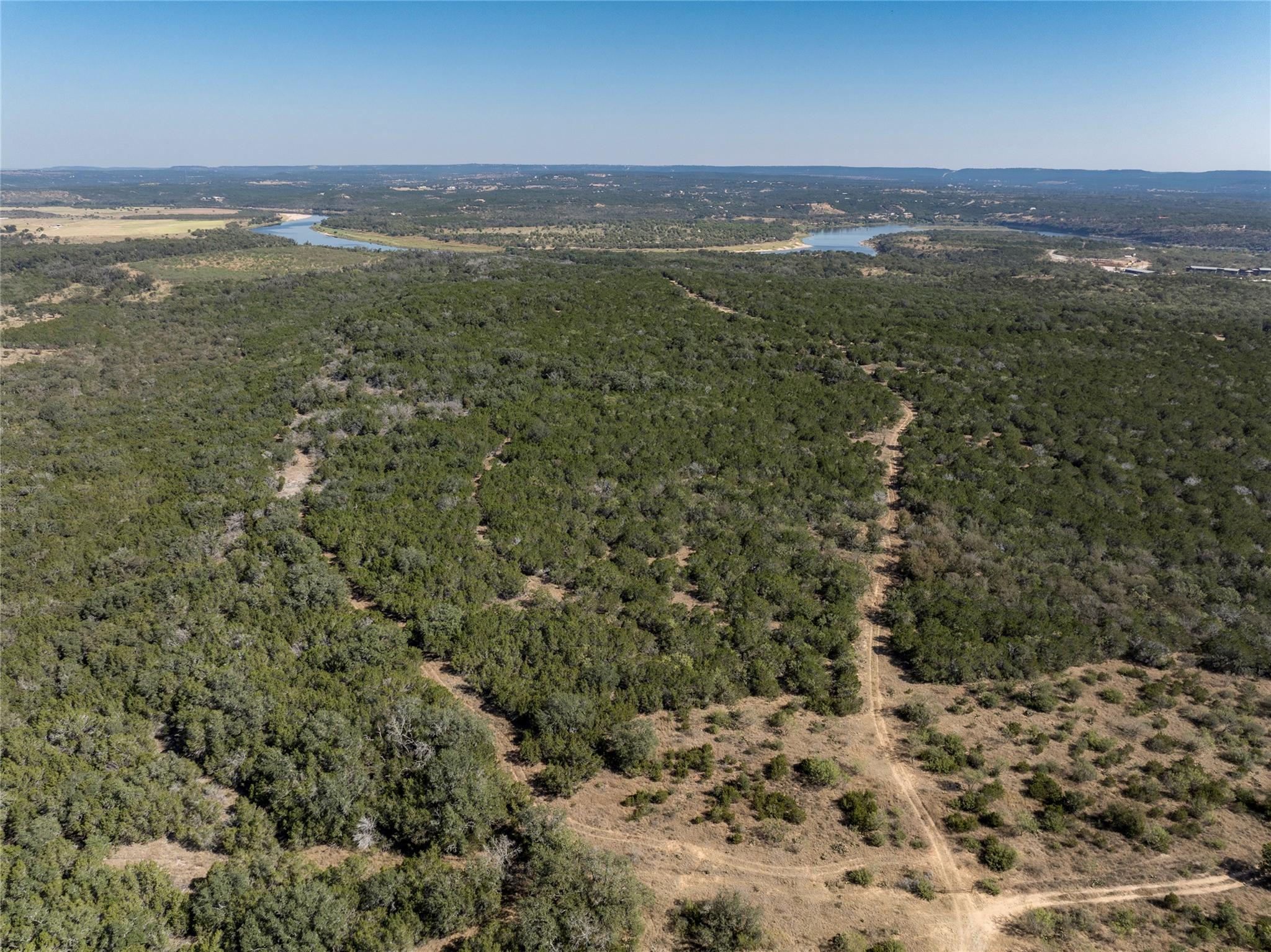 1033 Flying X Rd, Spicewood, TX 78669