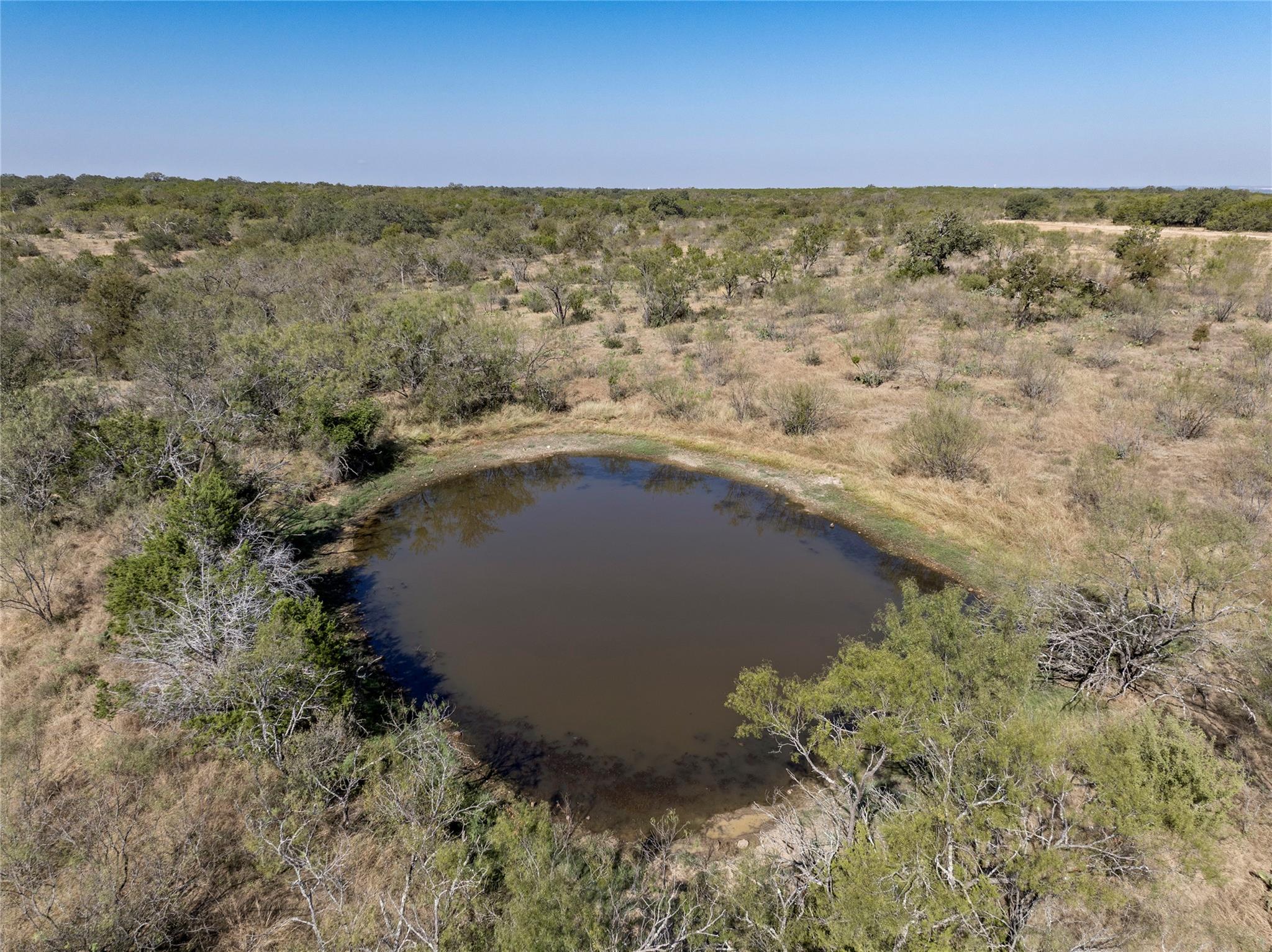 1033 Flying X Rd, Spicewood, TX 78669
