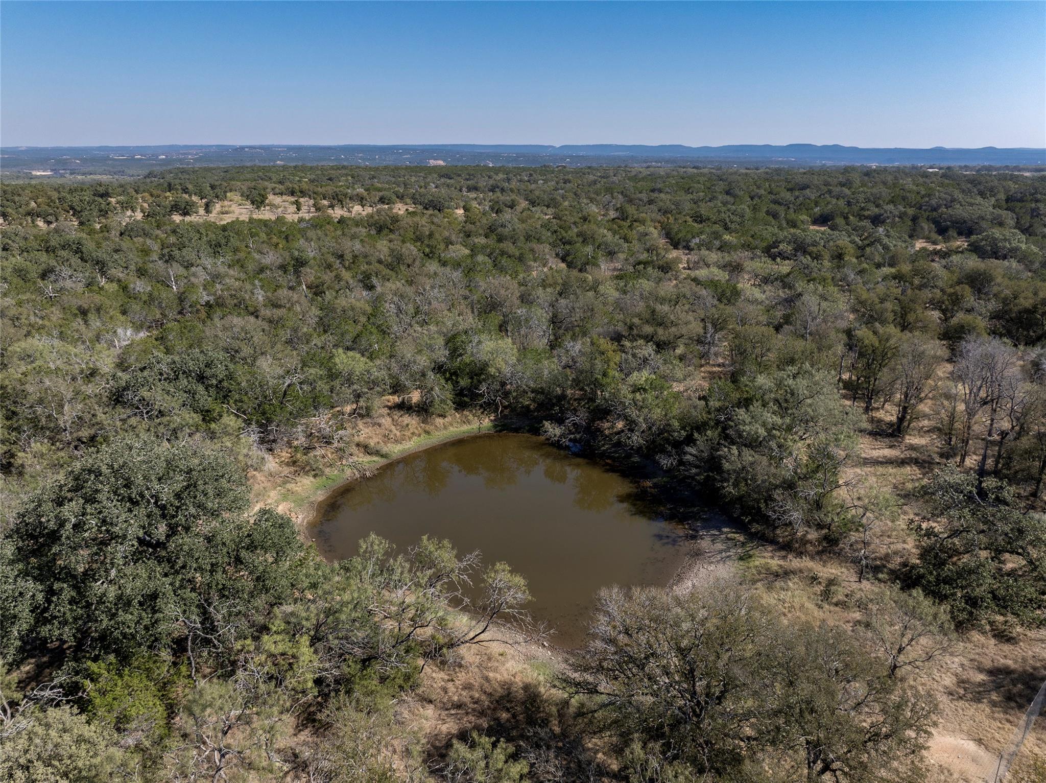 1033 Flying X Rd, Spicewood, TX 78669