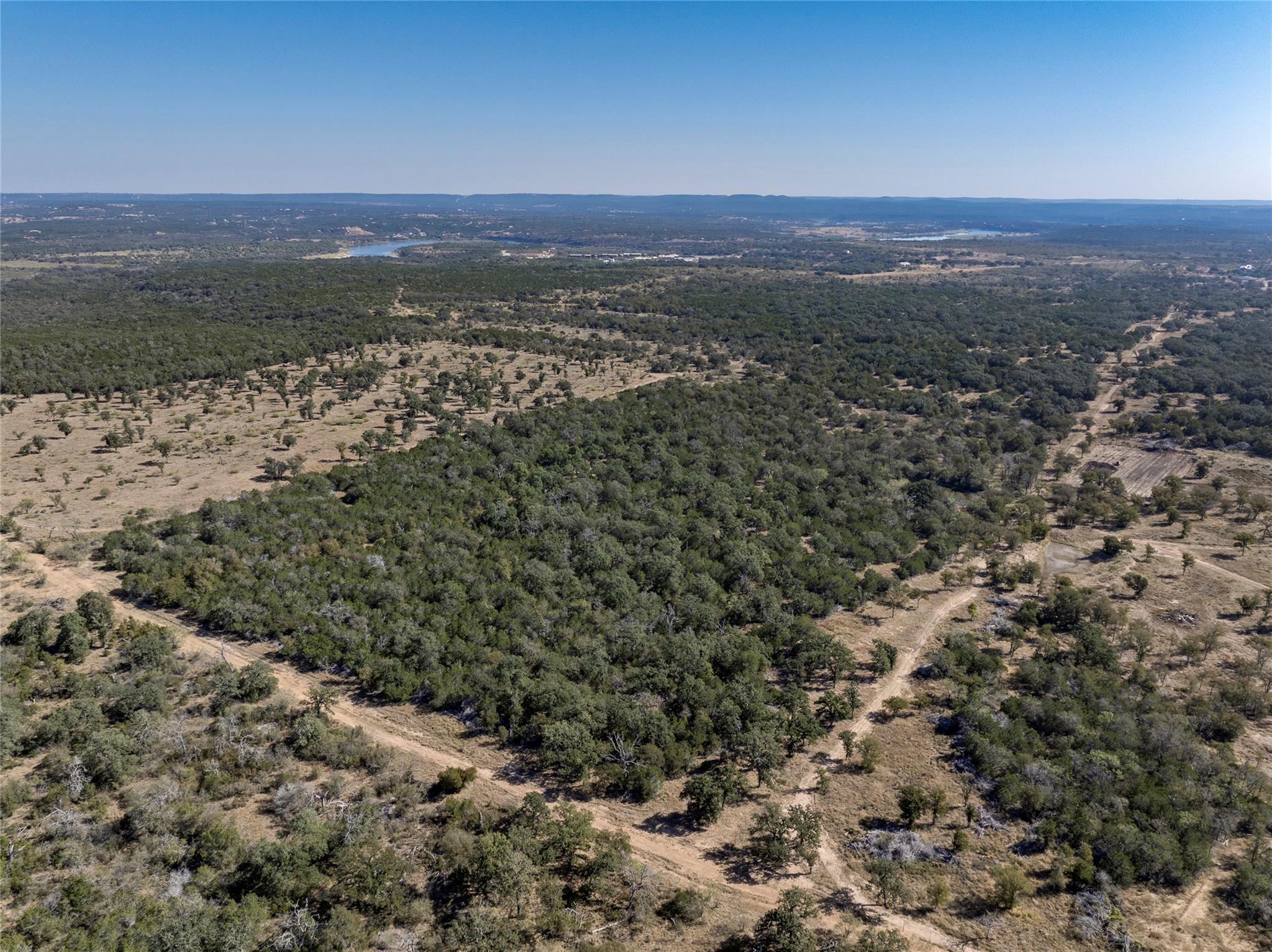 1033 Flying X Rd, Spicewood, TX 78669