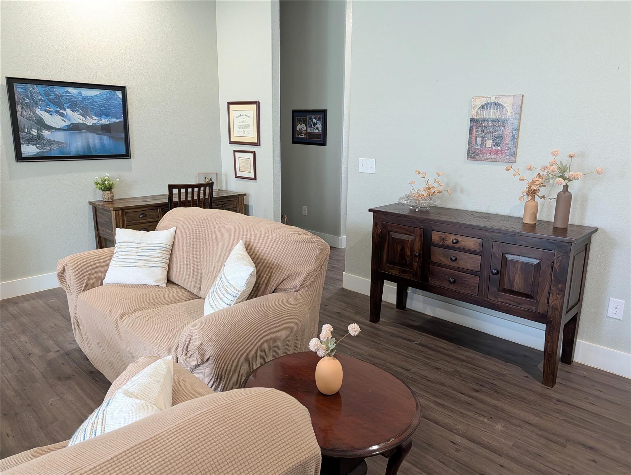 100 S Thomas Cv, Burnet, TX 78611