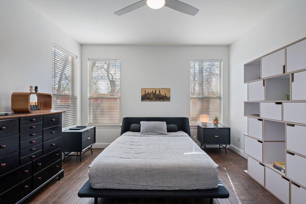 1819 Village Oak Ct, Austin, TX 78704