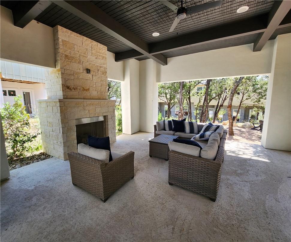 12001 Vista Parke Dr # 405, Austin, TX 78726