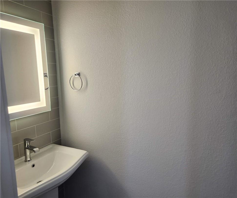 12001 Vista Parke Dr # 405, Austin, TX 78726