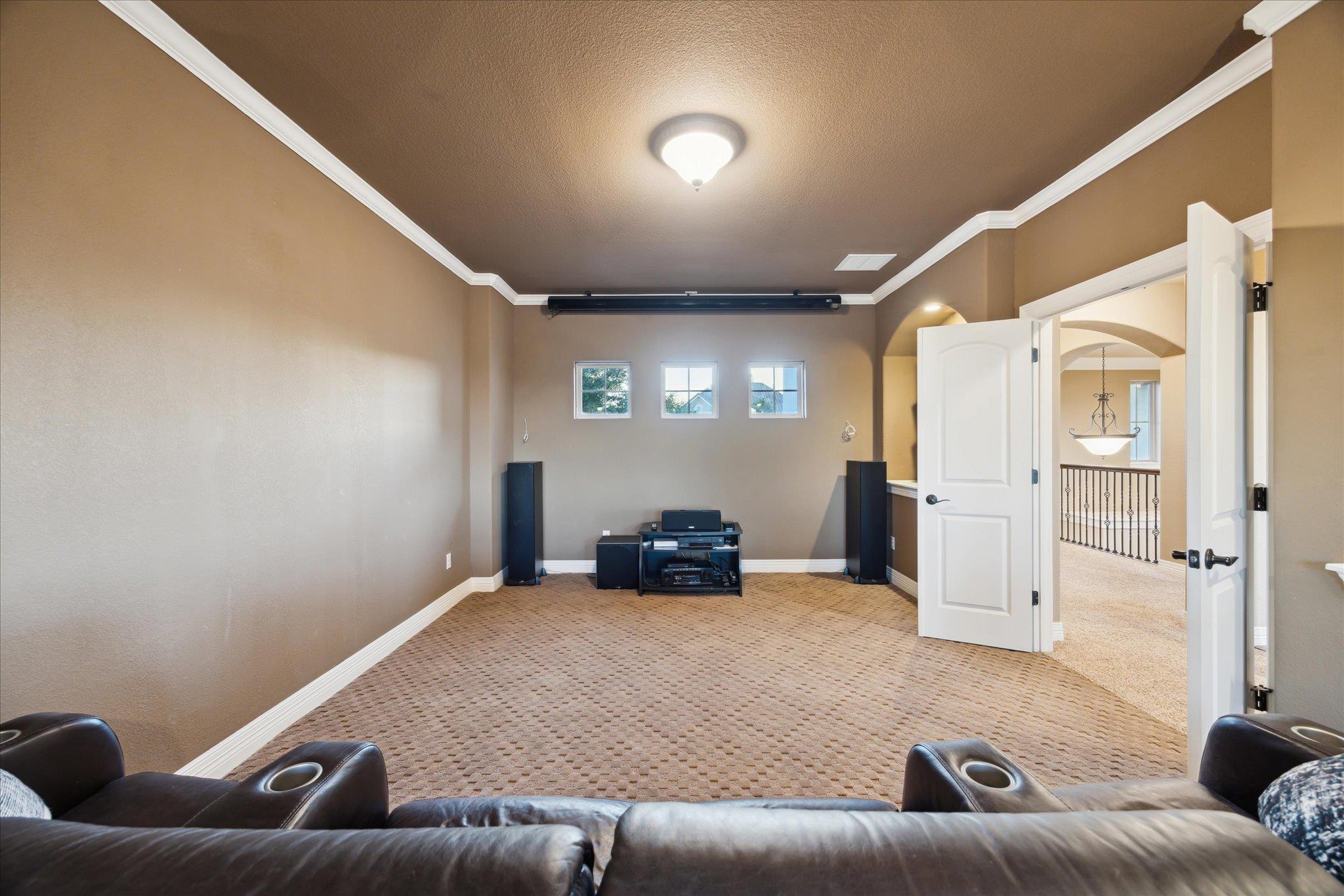 613 Horseback Holw, Austin, TX 78732