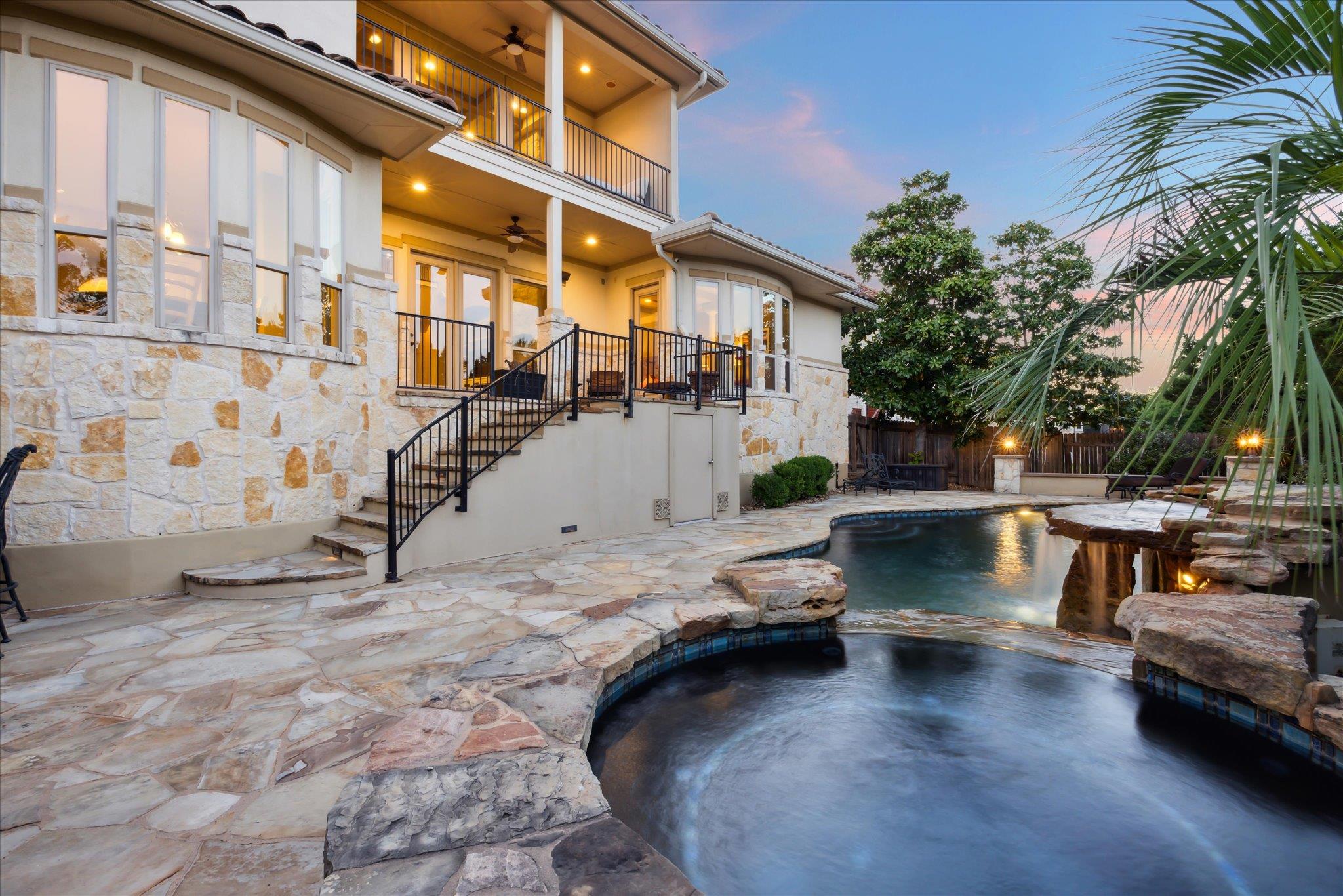 613 Horseback Holw, Austin, TX 78732