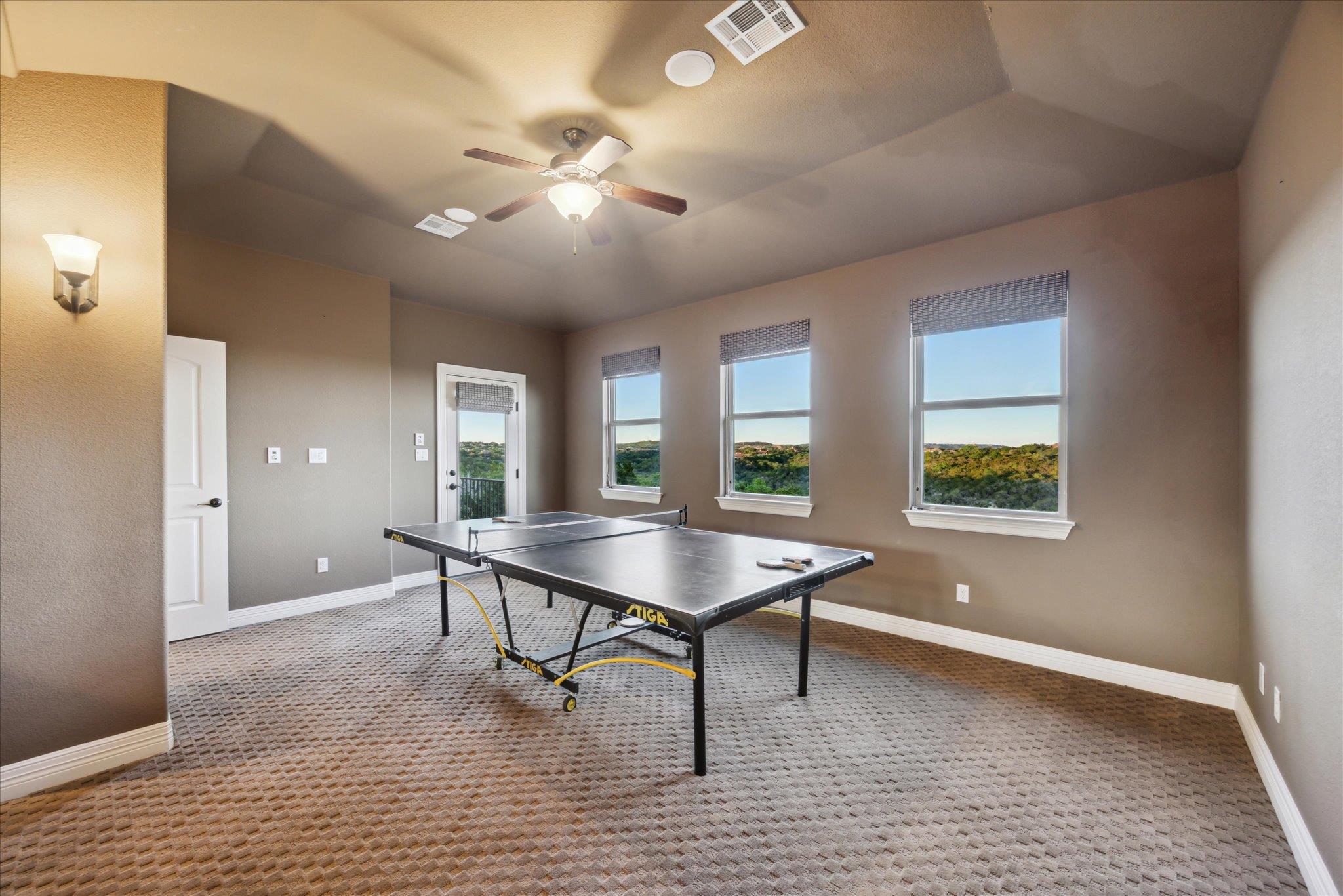 613 Horseback Holw, Austin, TX 78732