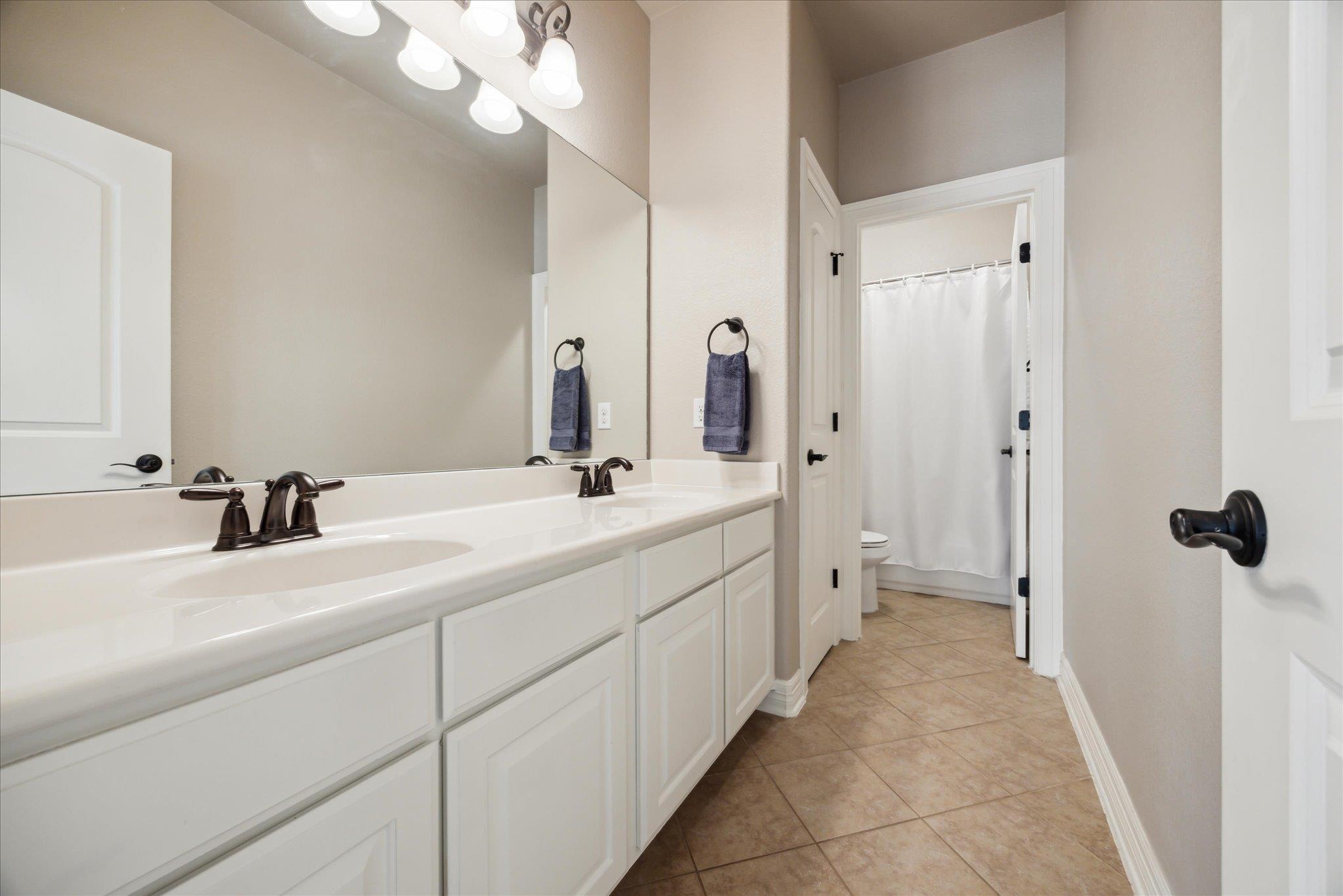 613 Horseback Holw, Austin, TX 78732