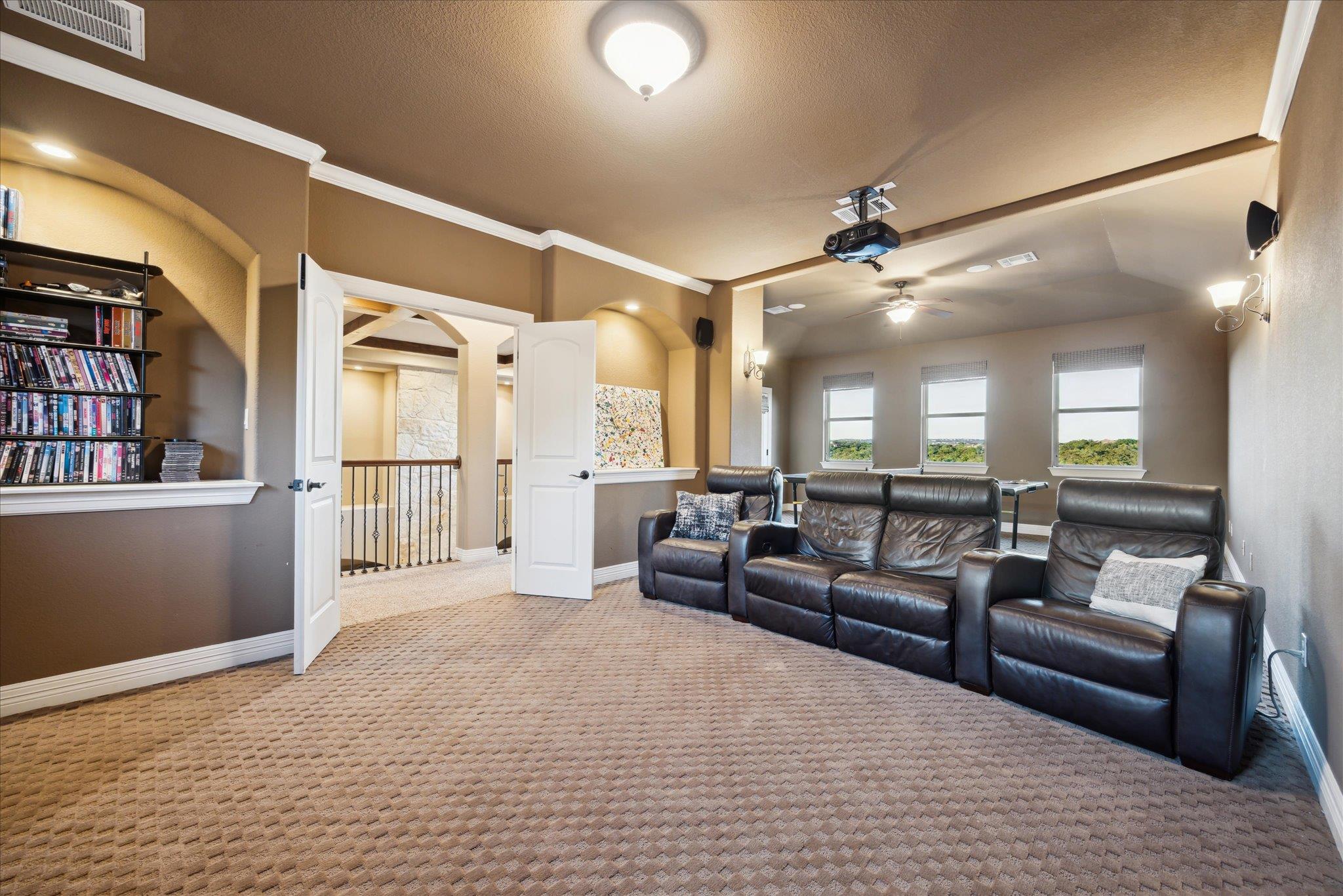 613 Horseback Holw, Austin, TX 78732