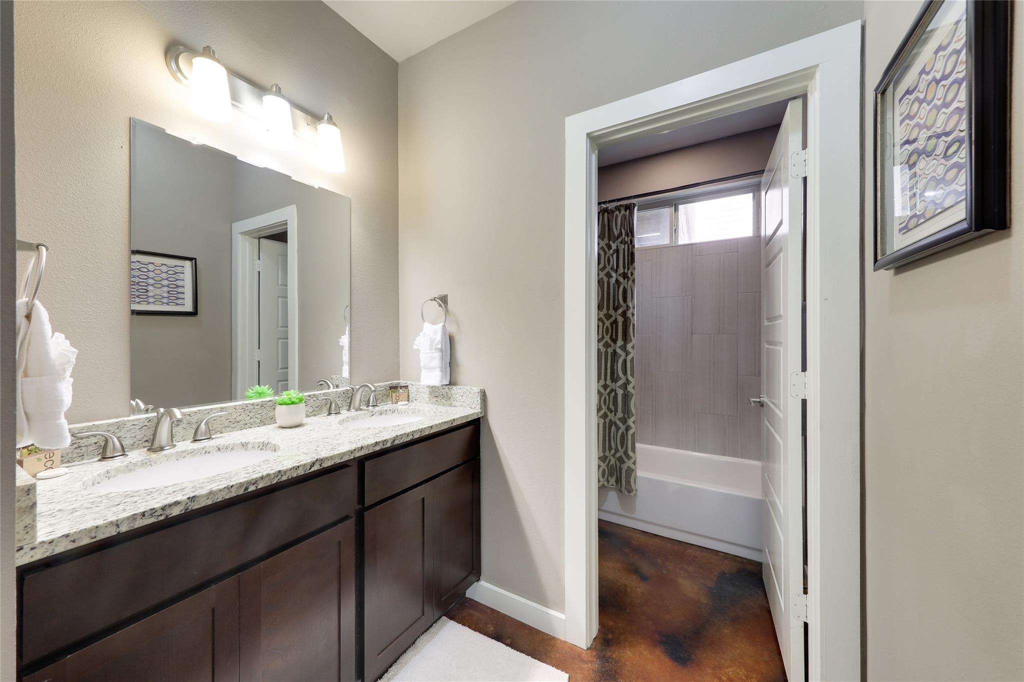 2204 E 13th St # A, Austin, TX 78702