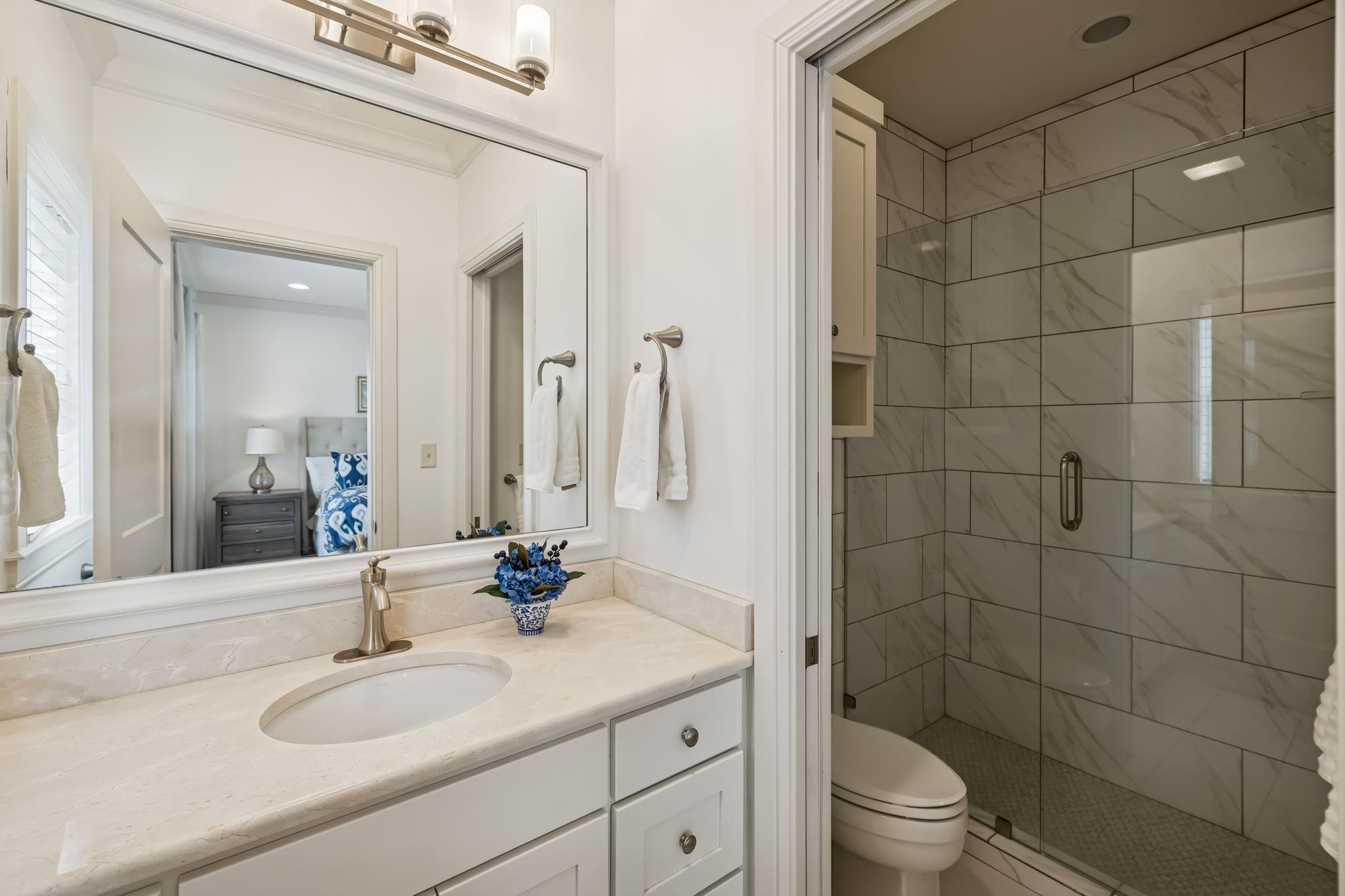 2319 Terminal Loop Rd, McQueeney, TX 78123