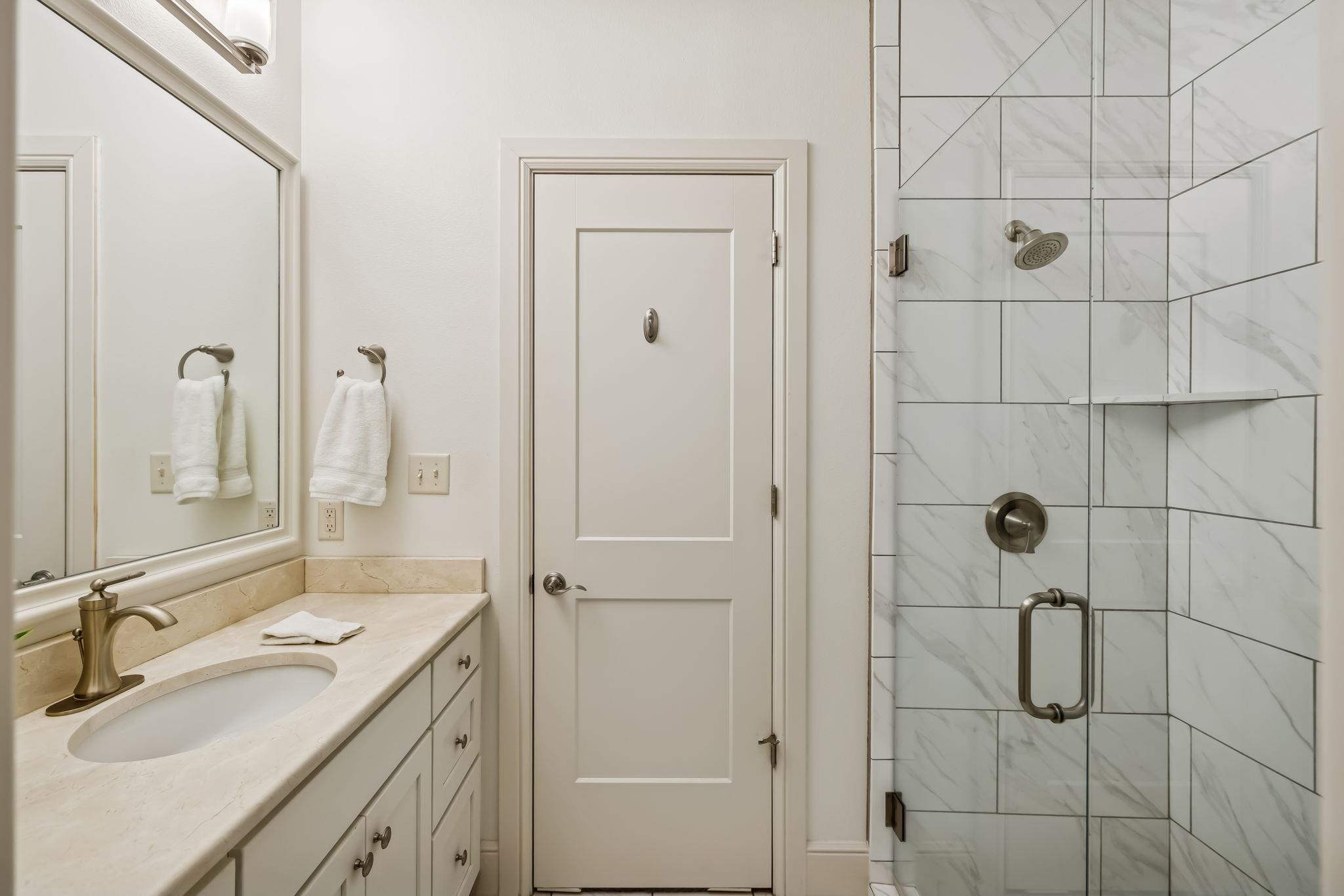 2319 Terminal Loop Rd, McQueeney, TX 78123