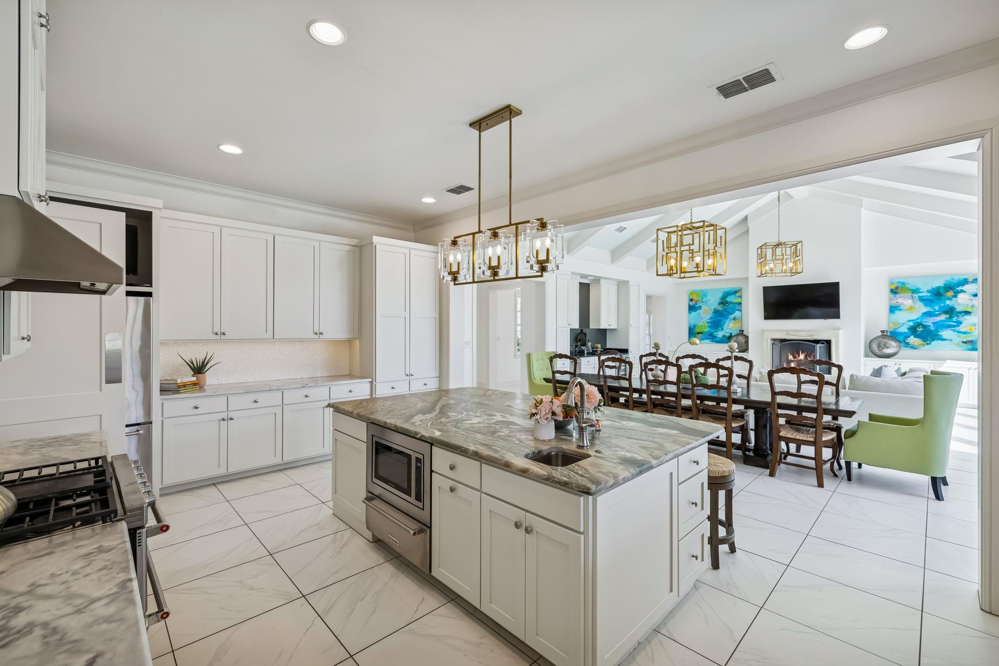 2319 Terminal Loop Rd, McQueeney, TX 78123