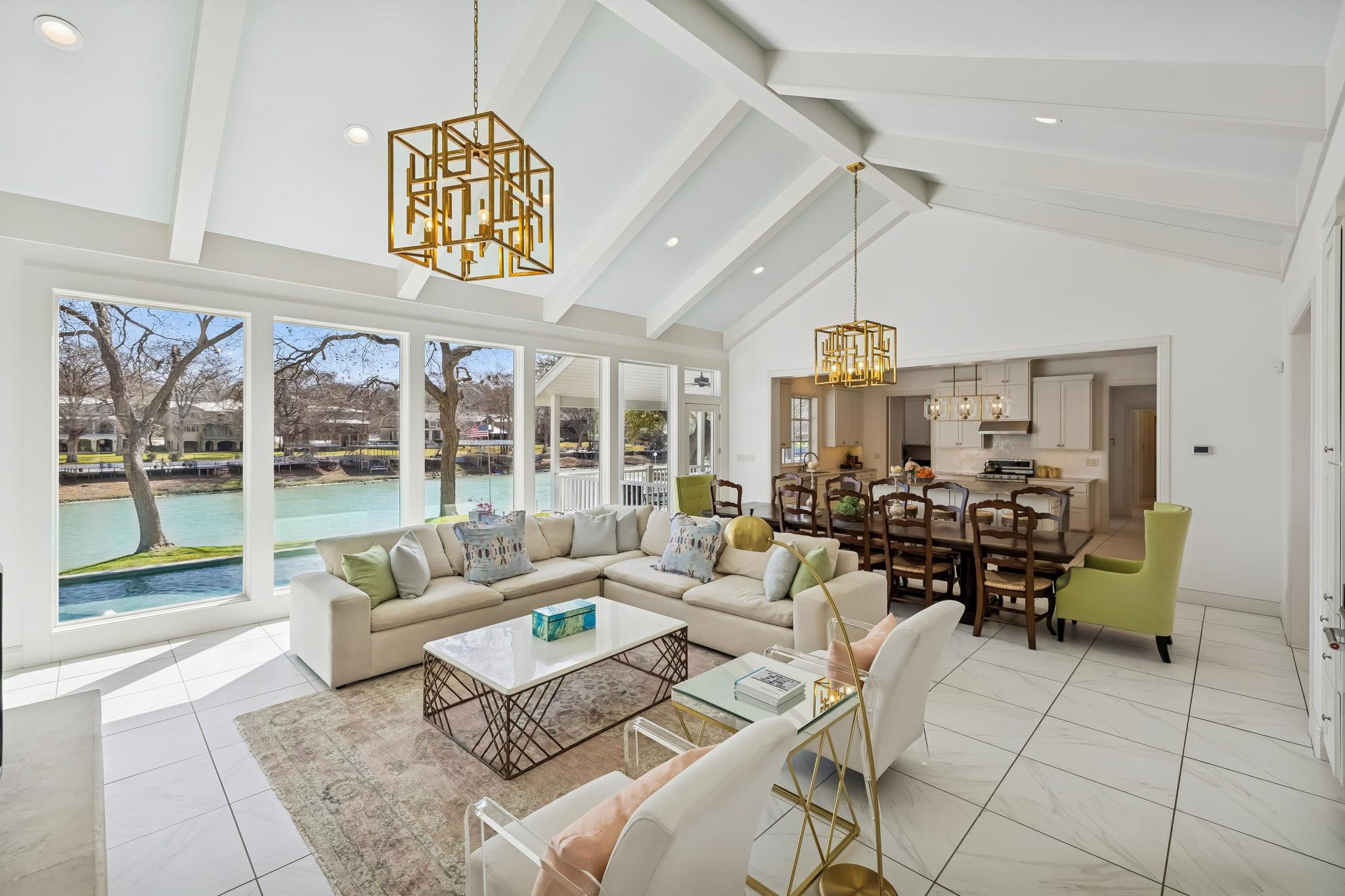 2319 Terminal Loop Rd, McQueeney, TX 78123