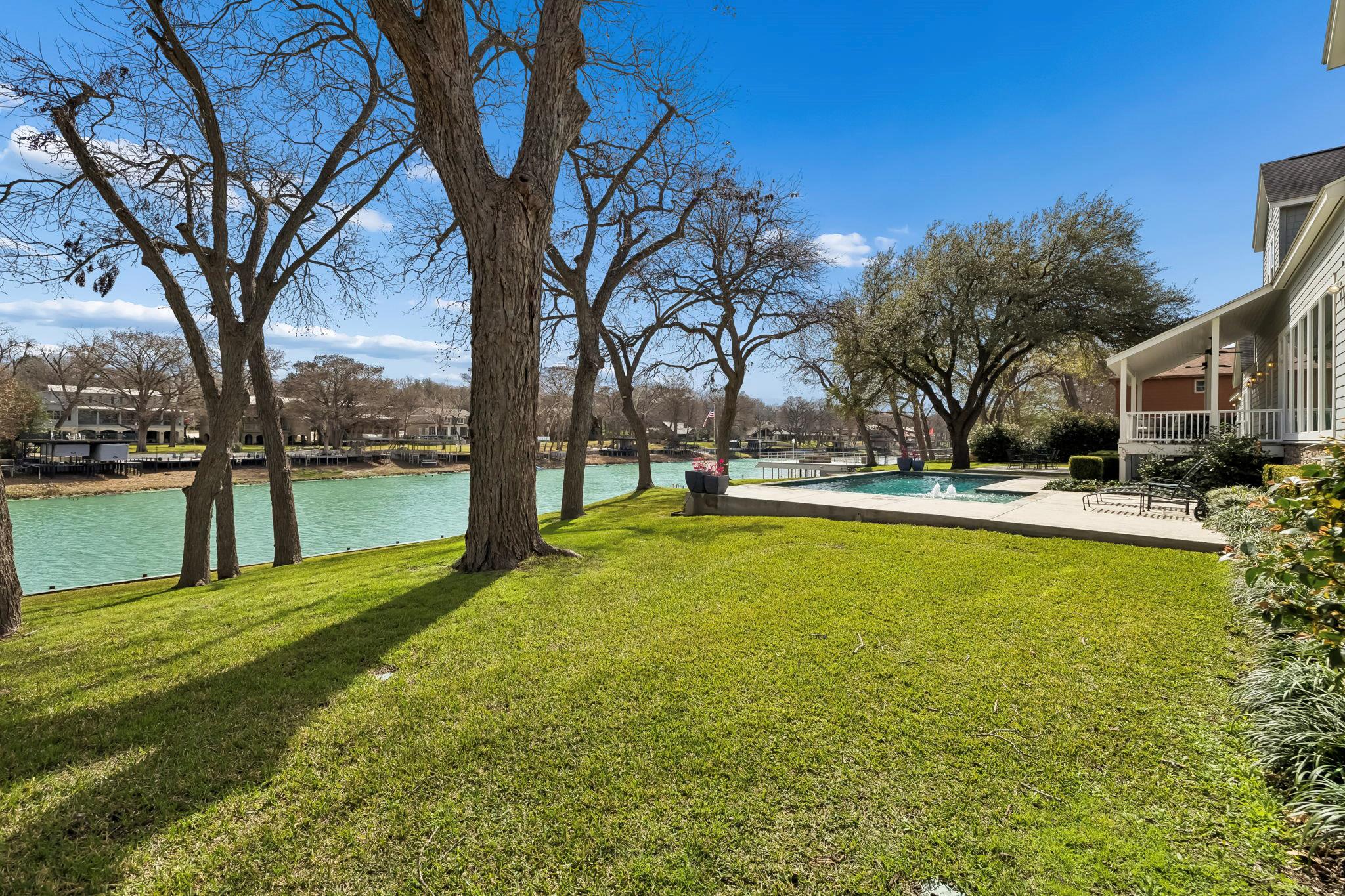 2319 Terminal Loop Rd, McQueeney, TX 78123