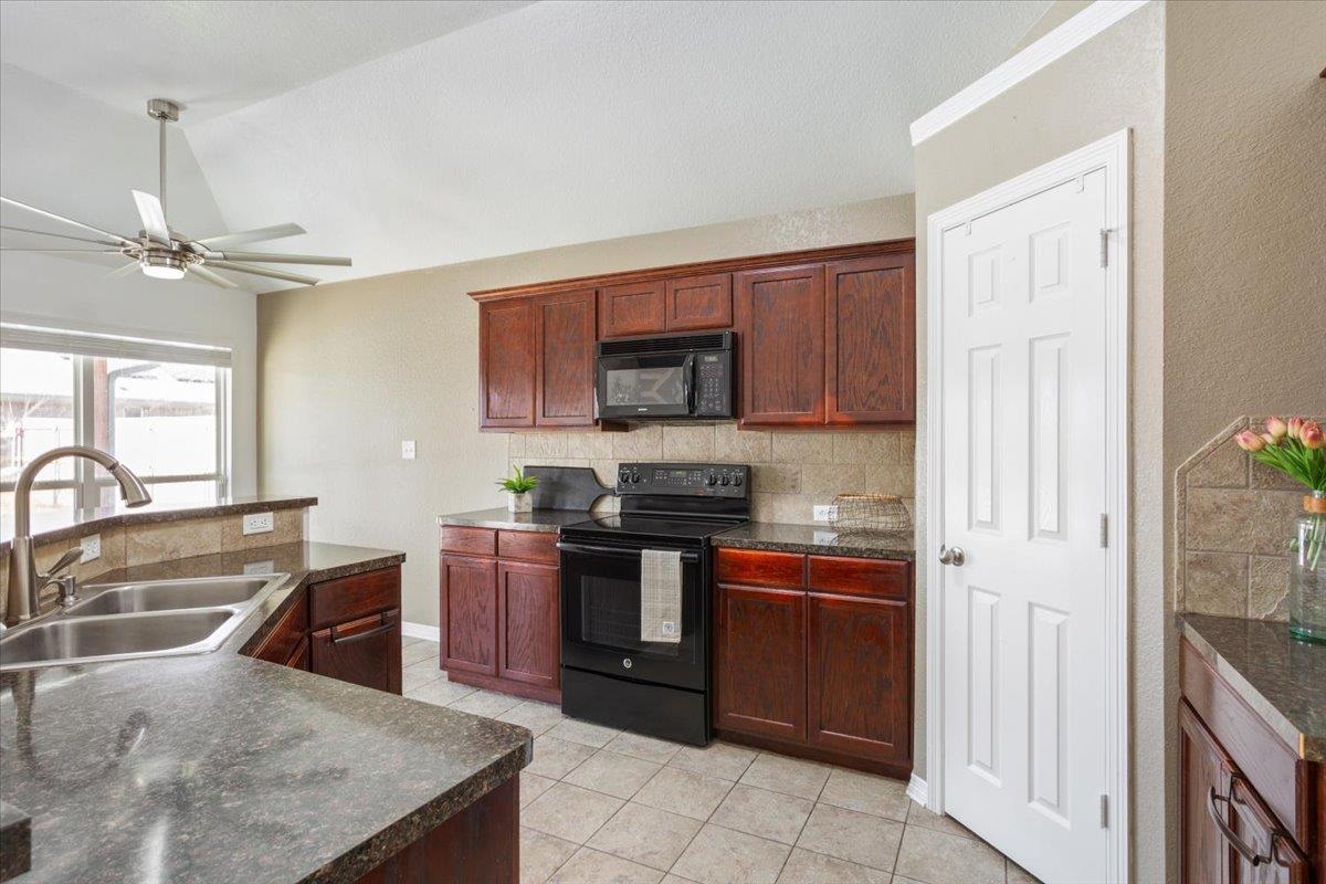 5128 Duke Dr, Temple, TX 76502