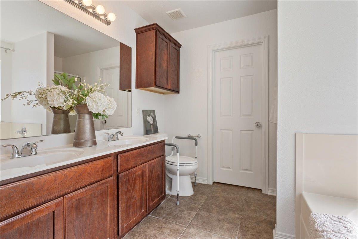 5128 Duke Dr, Temple, TX 76502