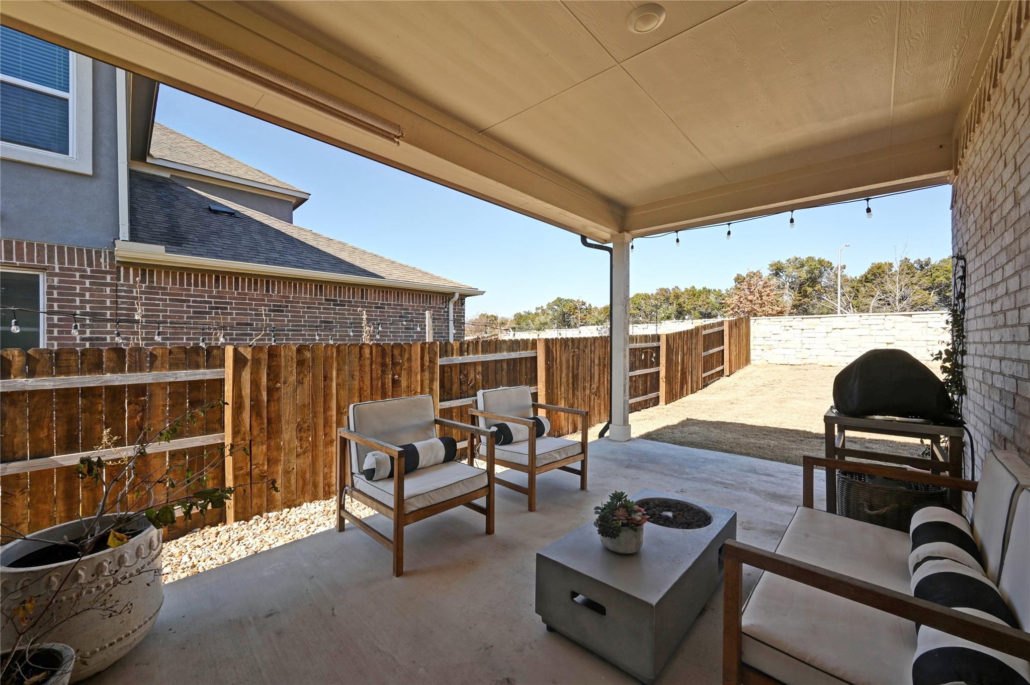 2037 Rosin Jaw Walk, Leander, TX 78641