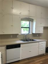 1504 Watterson Rd, Red Rock, TX 78662