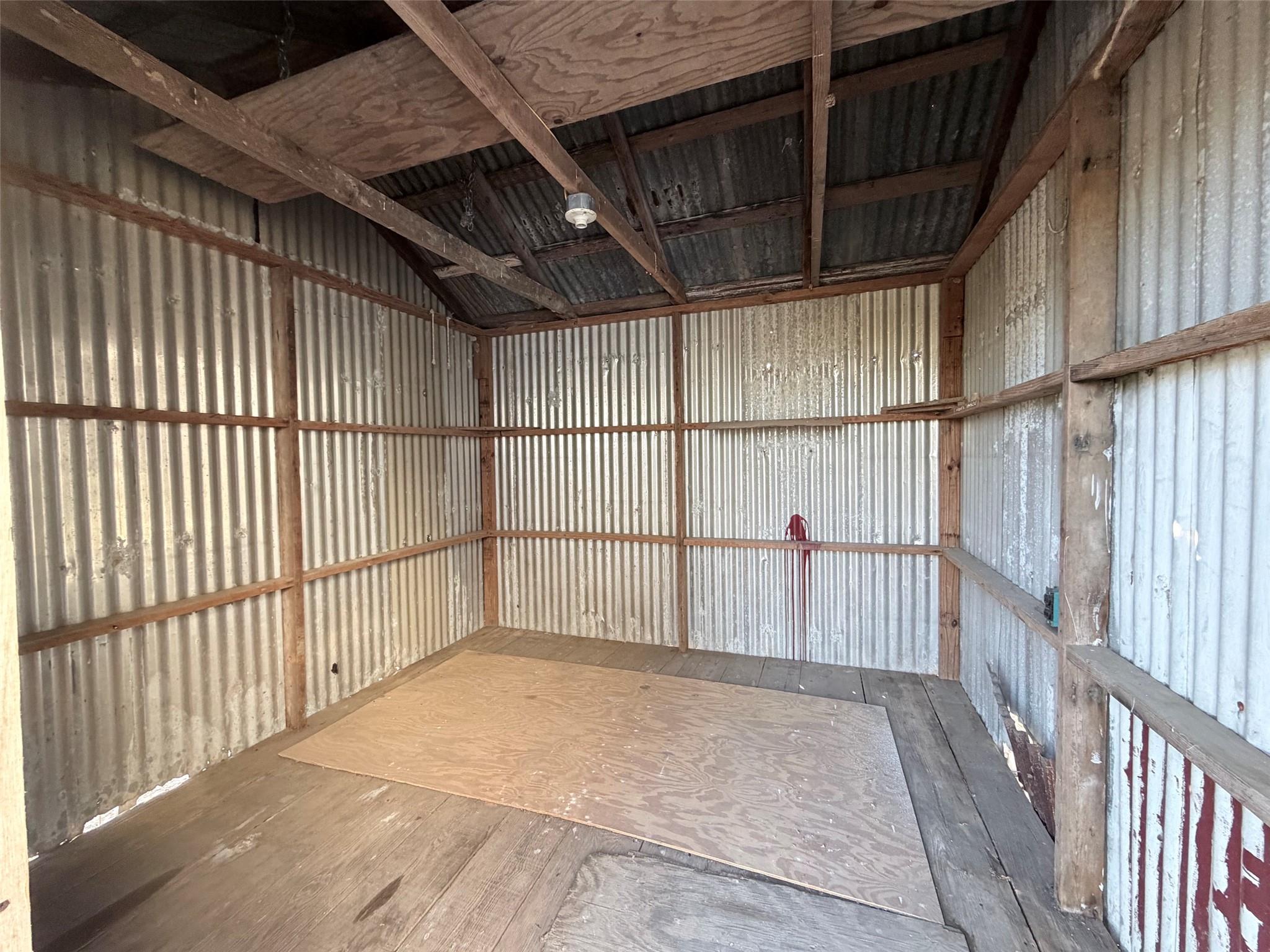 1504 Watterson Rd, Red Rock, TX 78662