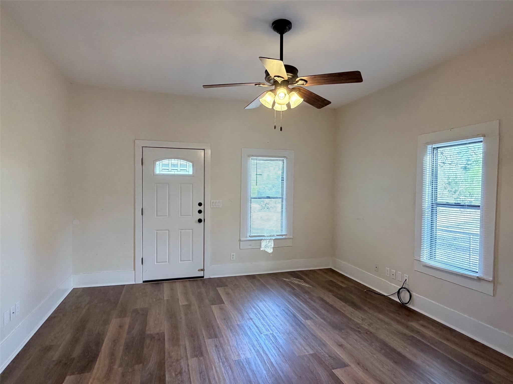 1504 Watterson Rd, Red Rock, TX 78662