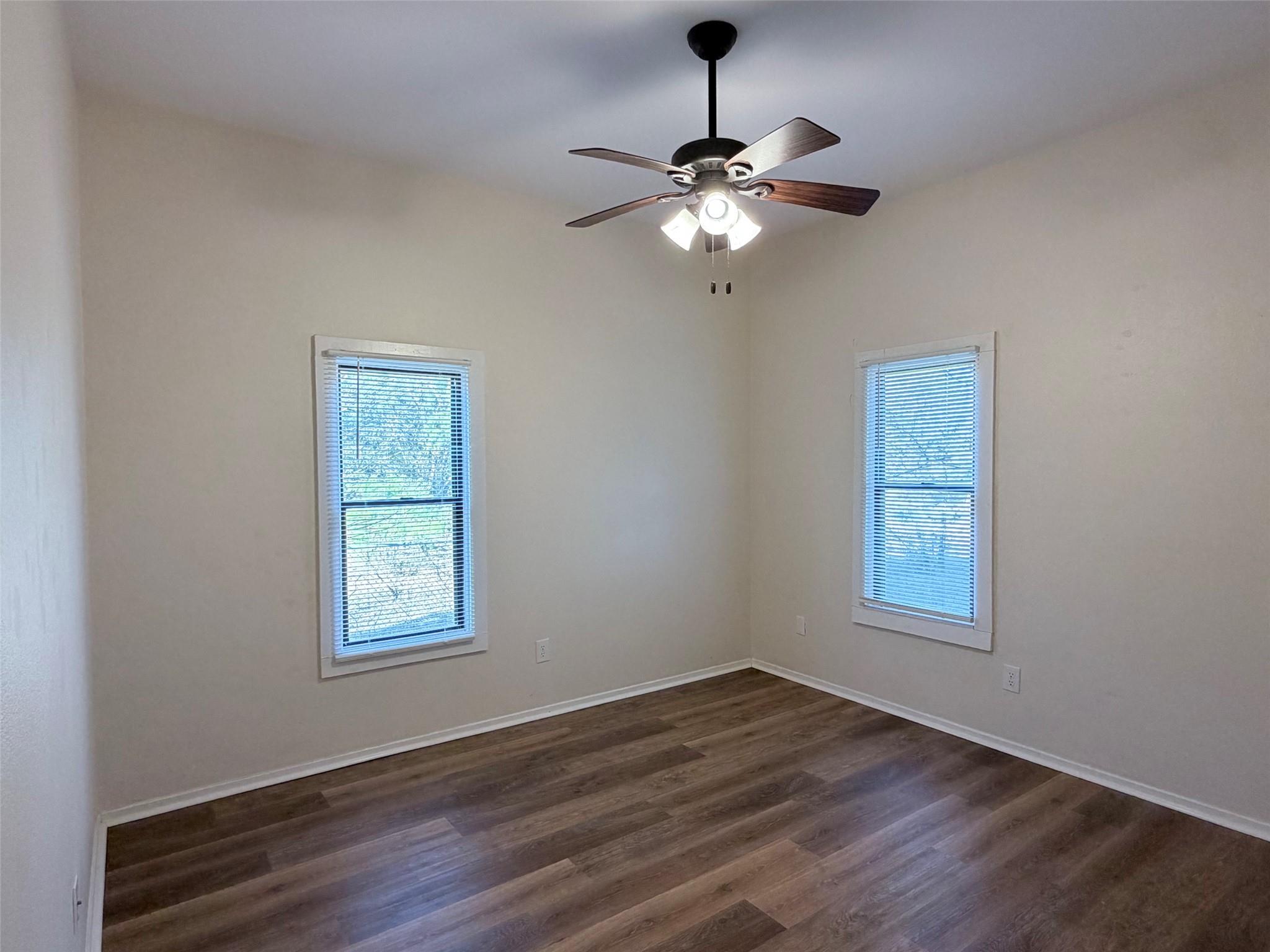 1504 Watterson Rd, Red Rock, TX 78662