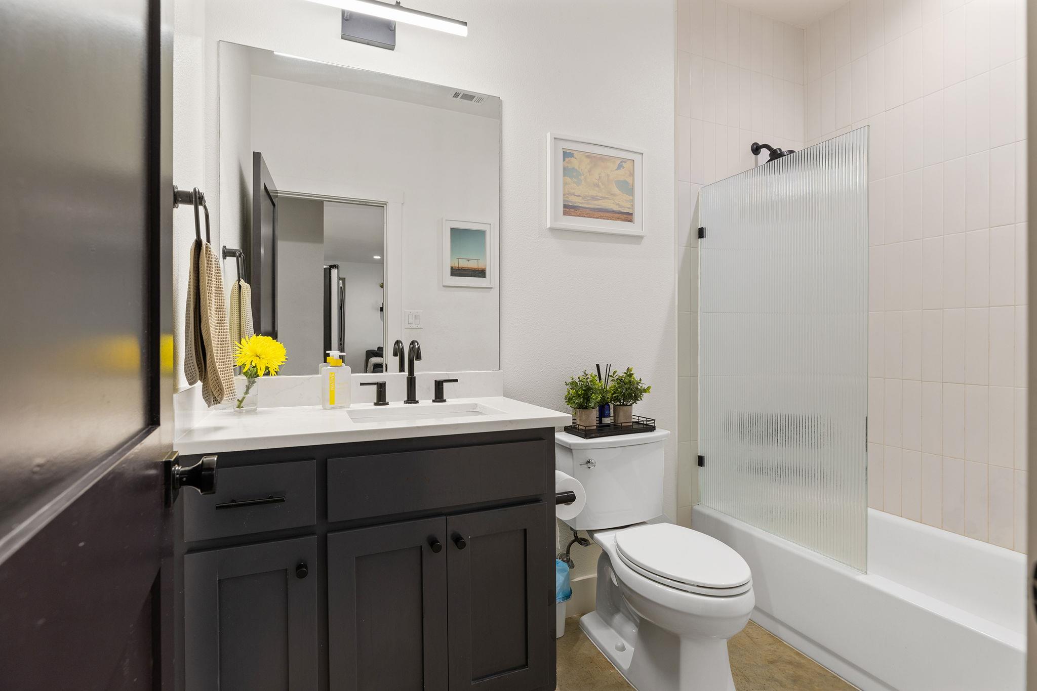 111 E Kamoi Ct, Bastrop, TX 78602