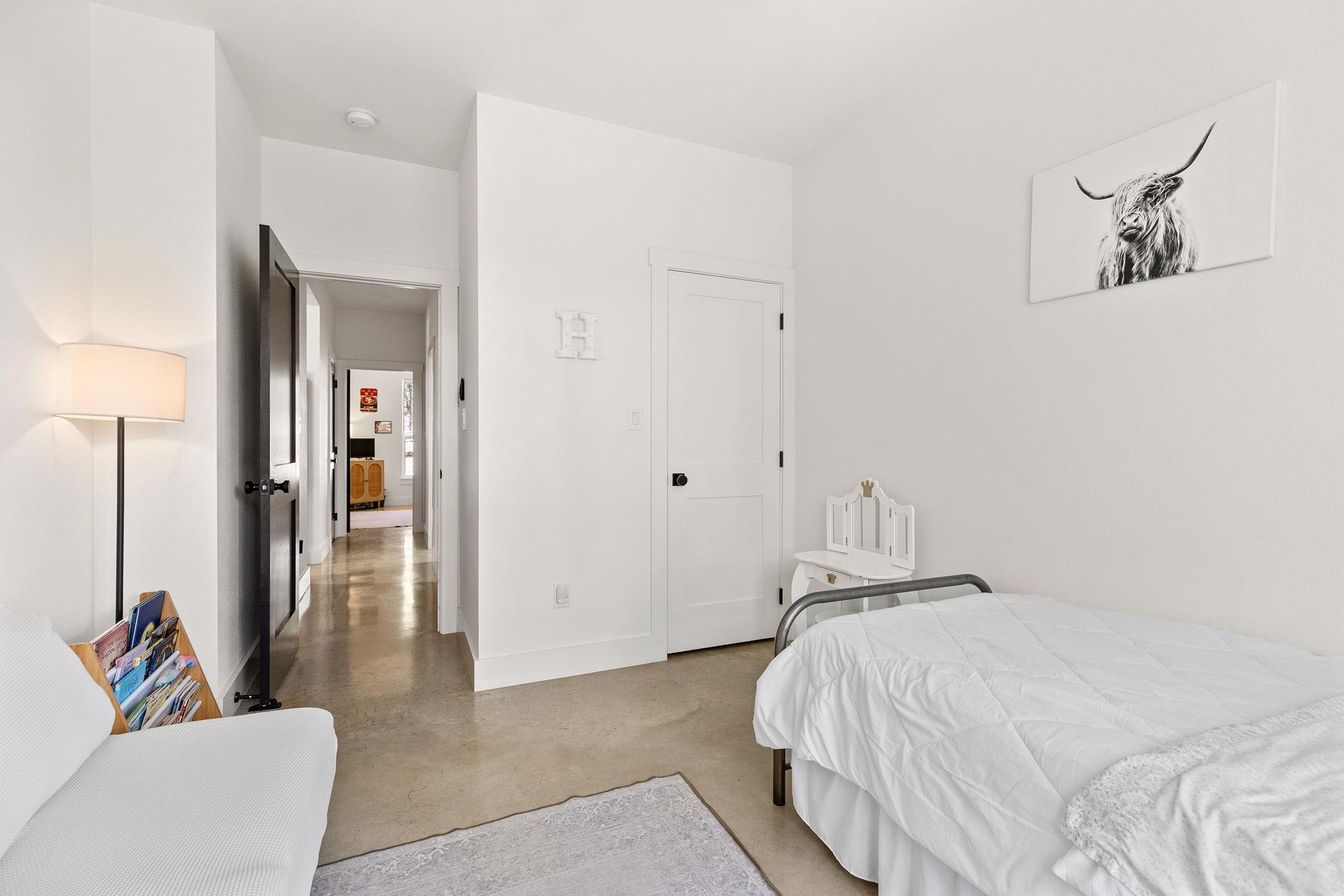 111 E Kamoi Ct, Bastrop, TX 78602