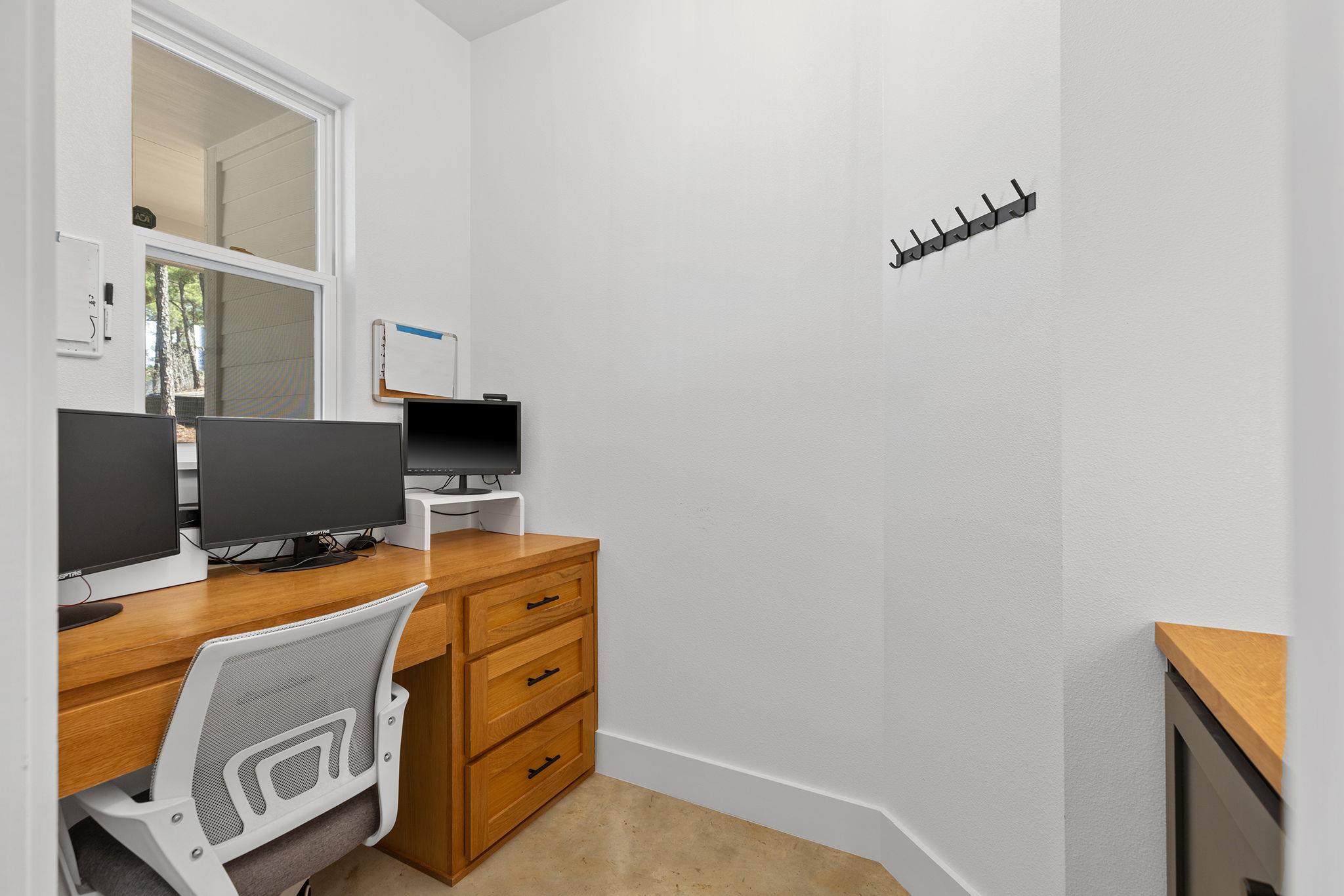 111 E Kamoi Ct, Bastrop, TX 78602