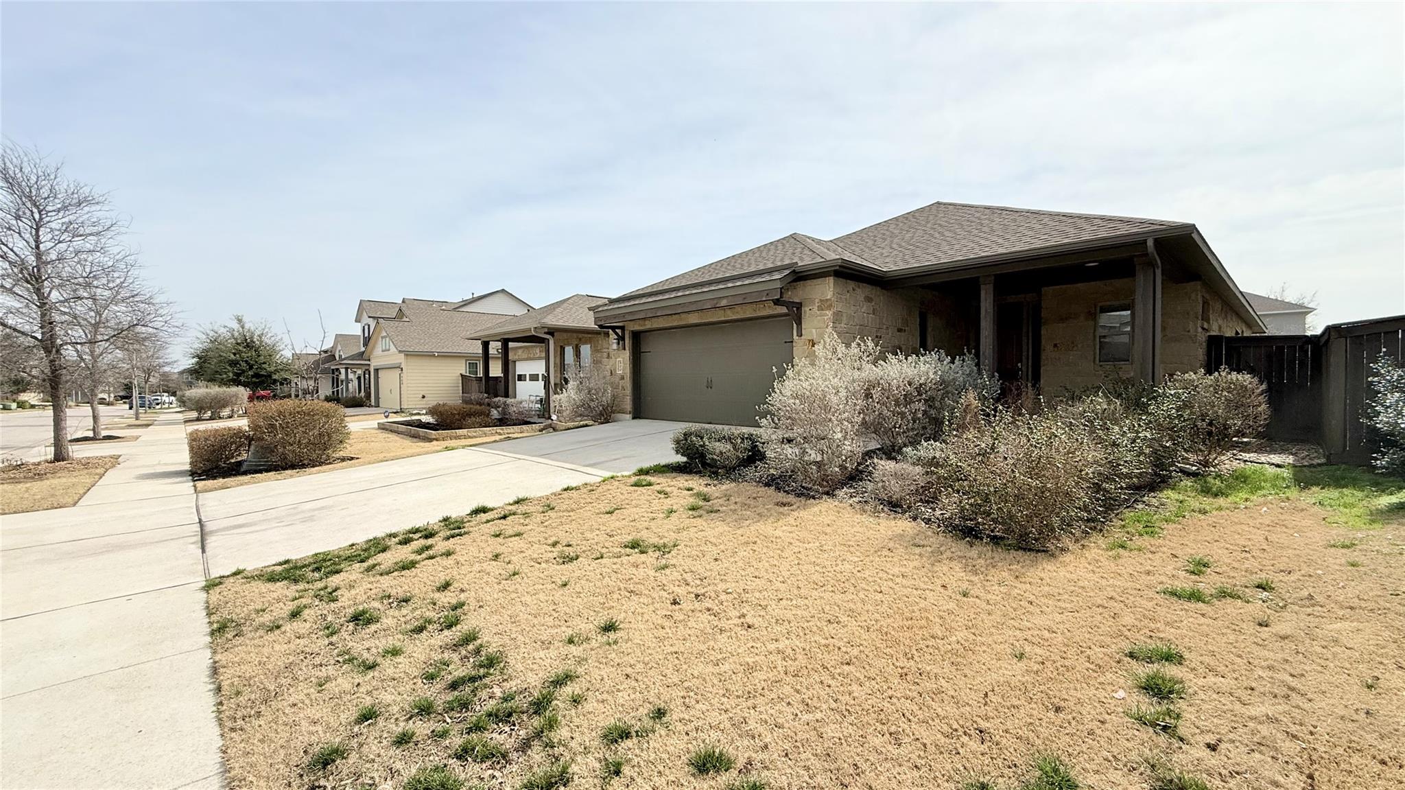 600 Golden Glory Rd, Leander, TX 78641