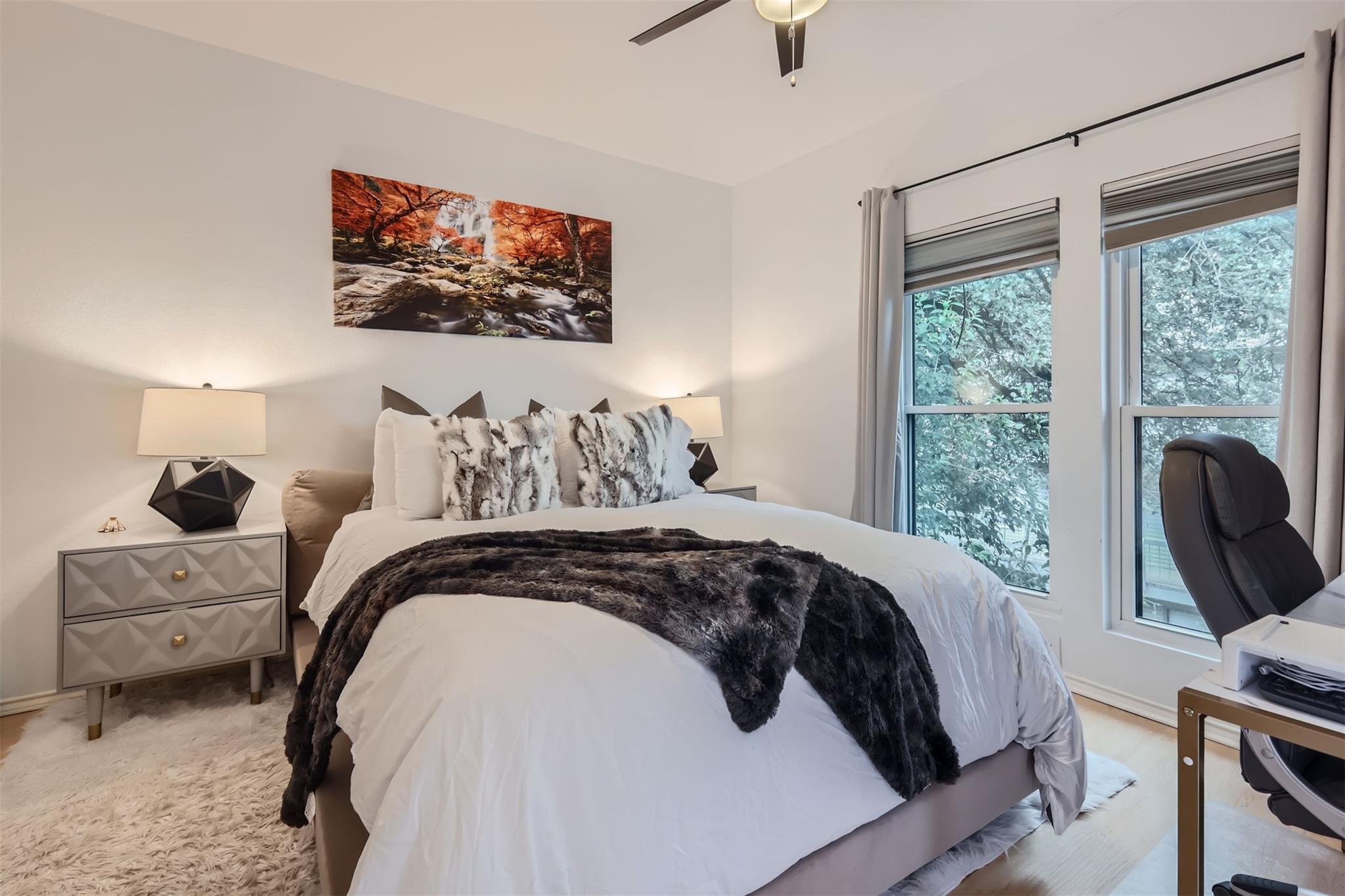 802 S 1st St # 215, Austin, TX 78704