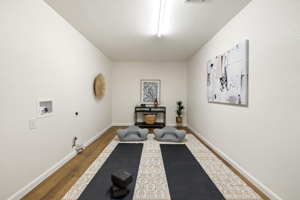 300 Clearday Dr, Austin, TX 78745