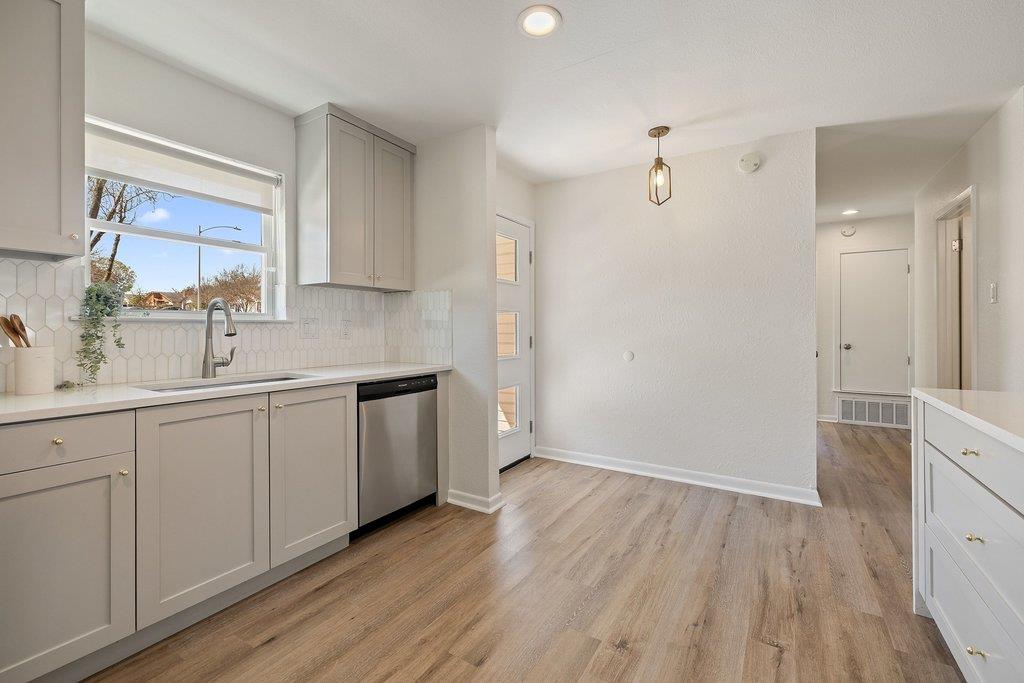 300 Clearday Dr, Austin, TX 78745