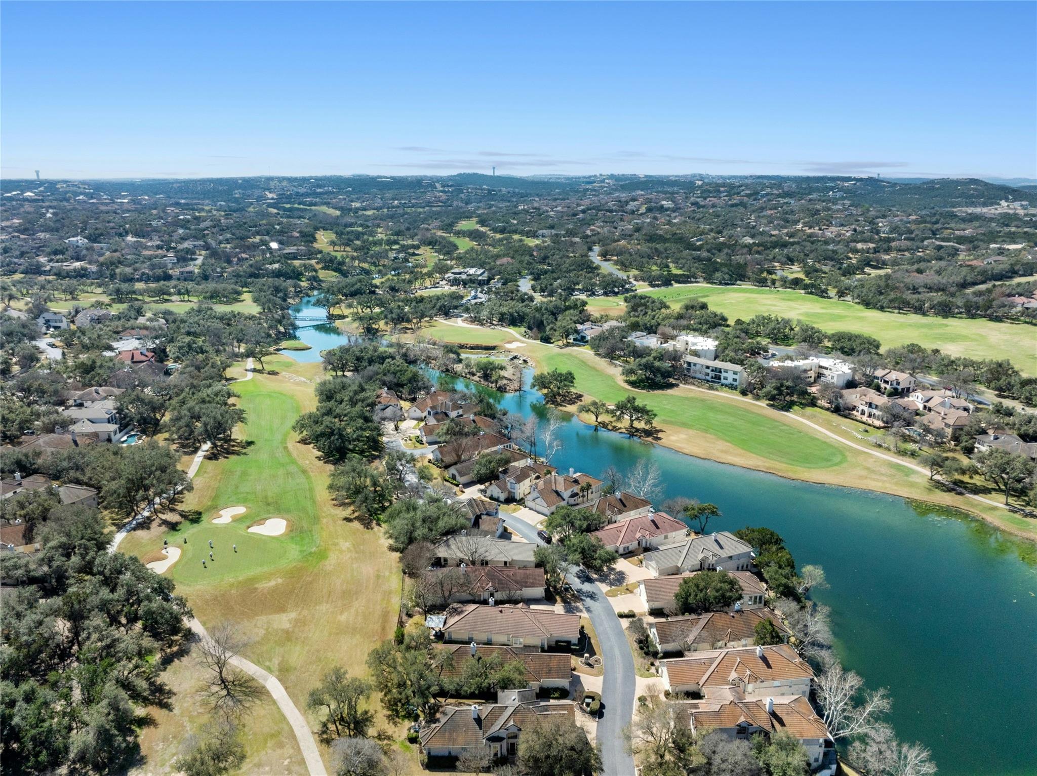 3 Camwood Trl, The Hills, TX 78738