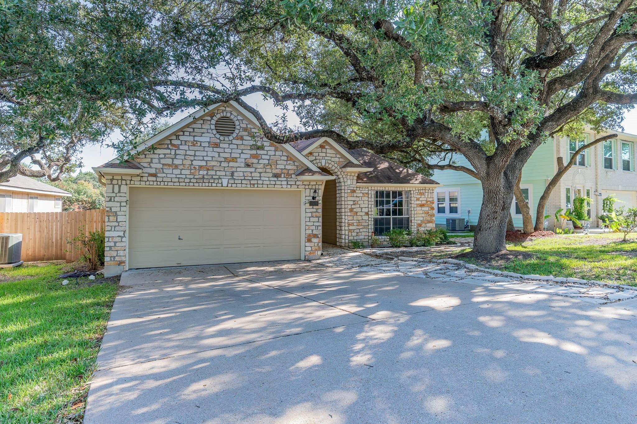 10413 Hess Dr, Austin, TX 78748