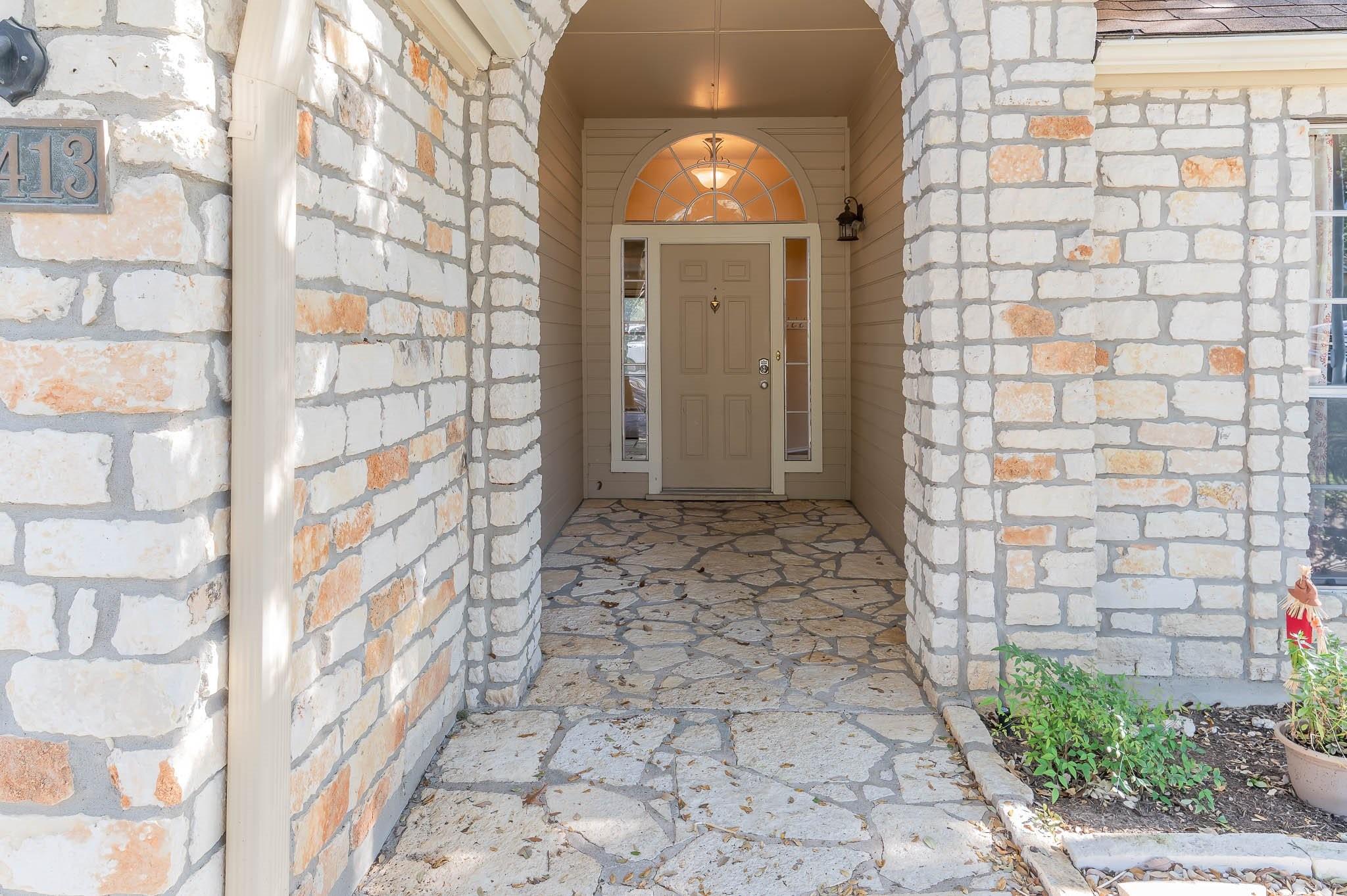 10413 Hess Dr, Austin, TX 78748