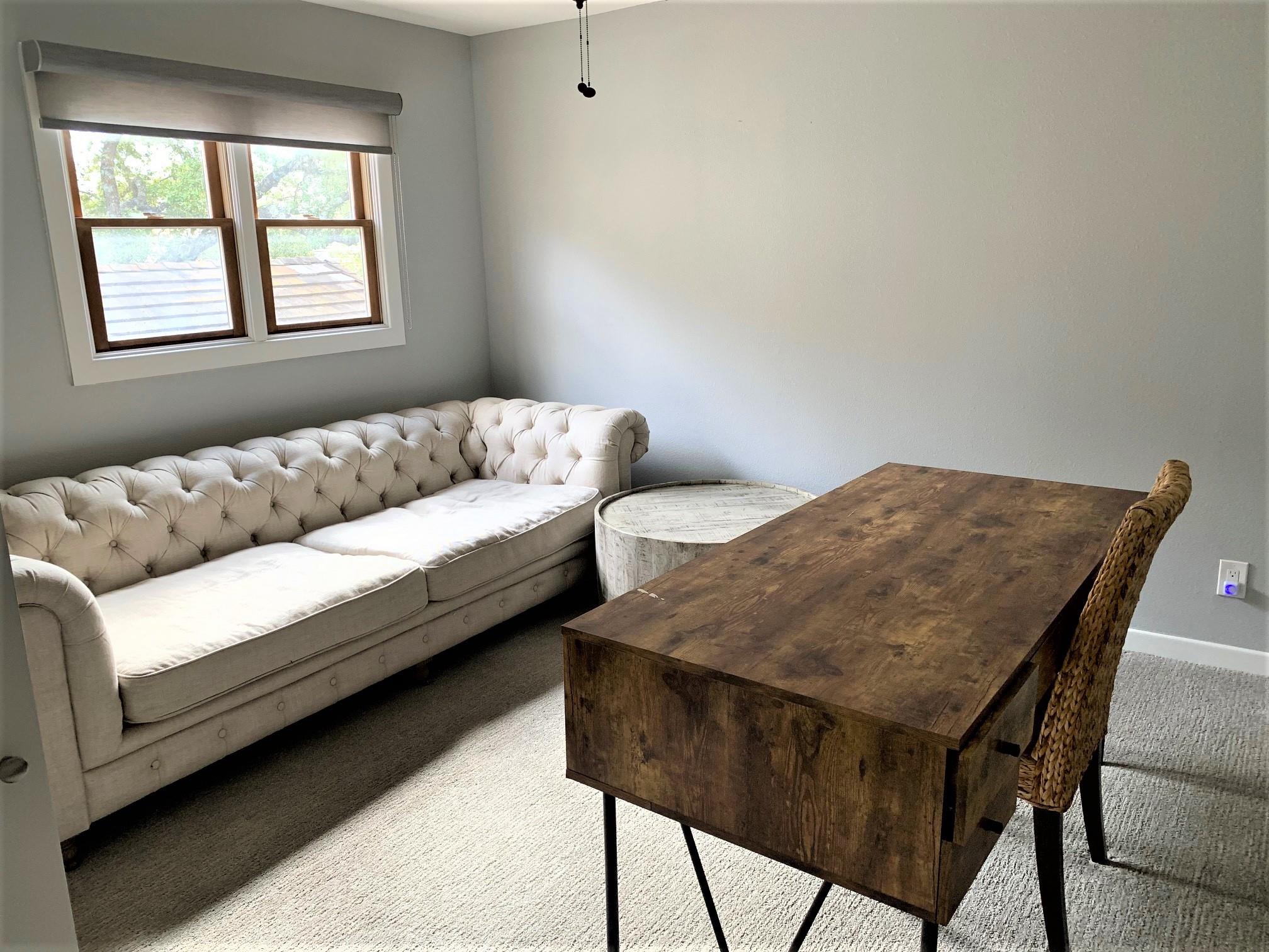 105 Birdie Dr, The Hills, TX 78738