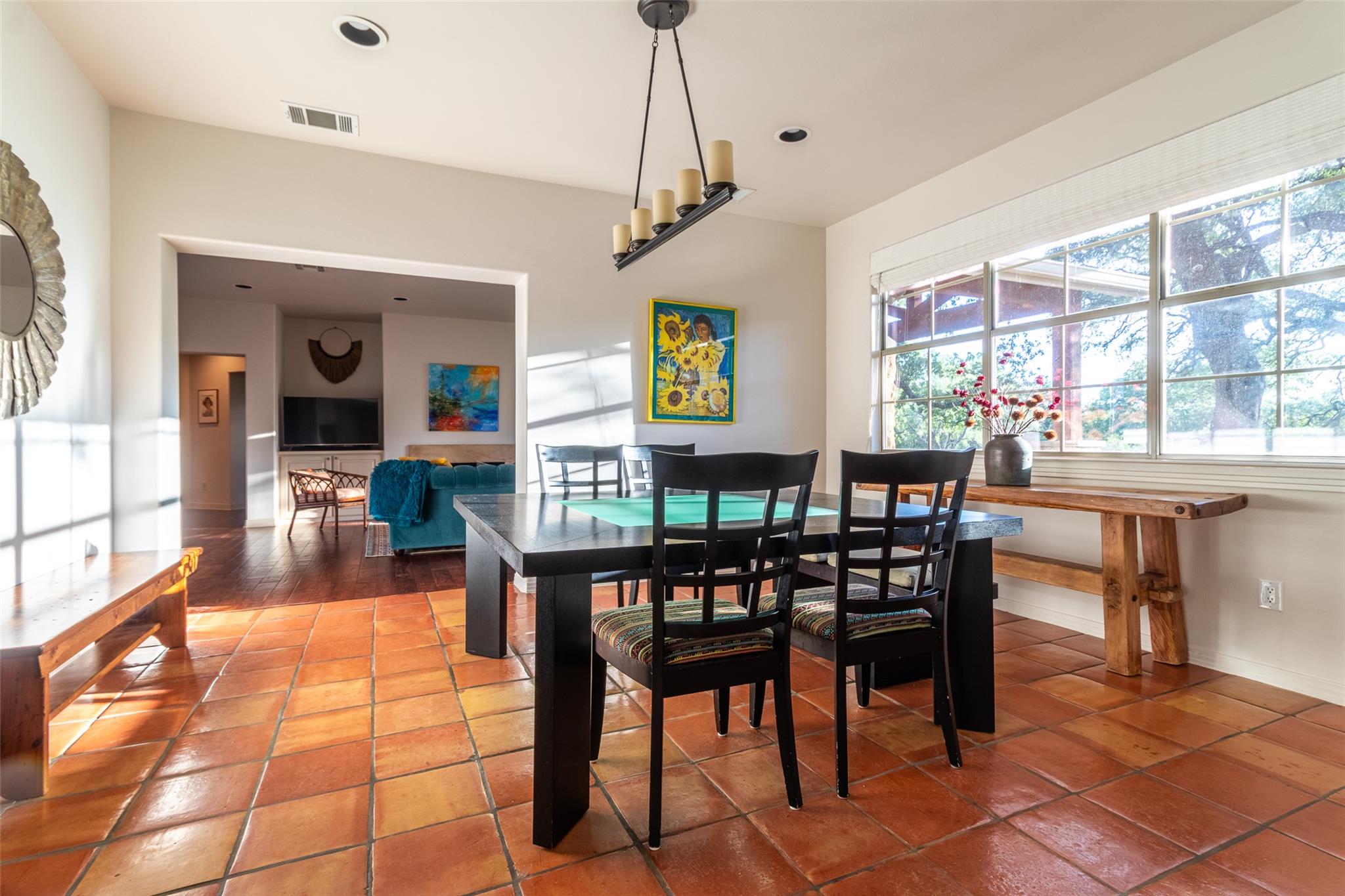 515 East Trl, Spicewood, TX 78669