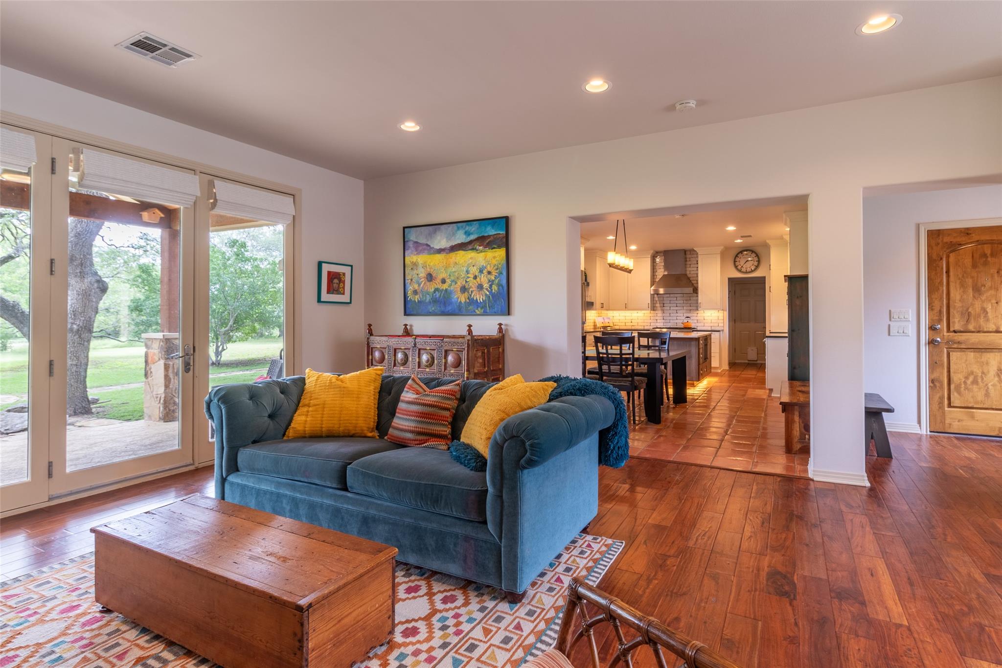 515 East Trl, Spicewood, TX 78669