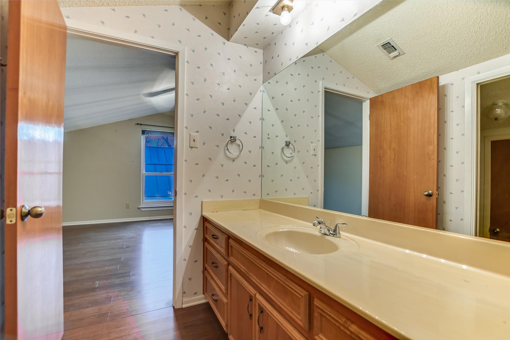 204 Blue Ground, Horseshoe Bay, TX 78657