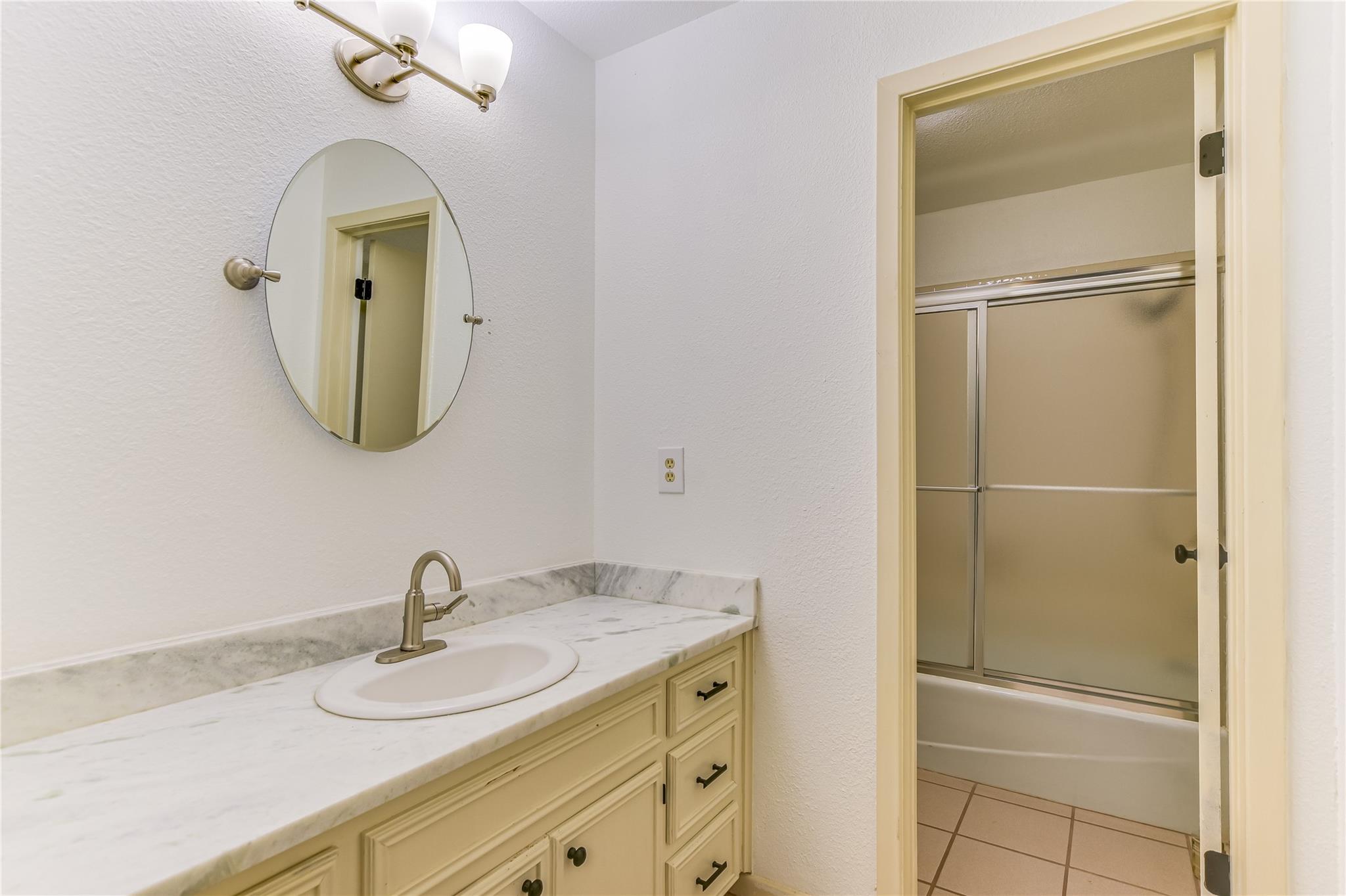 204 Blue Ground, Horseshoe Bay, TX 78657