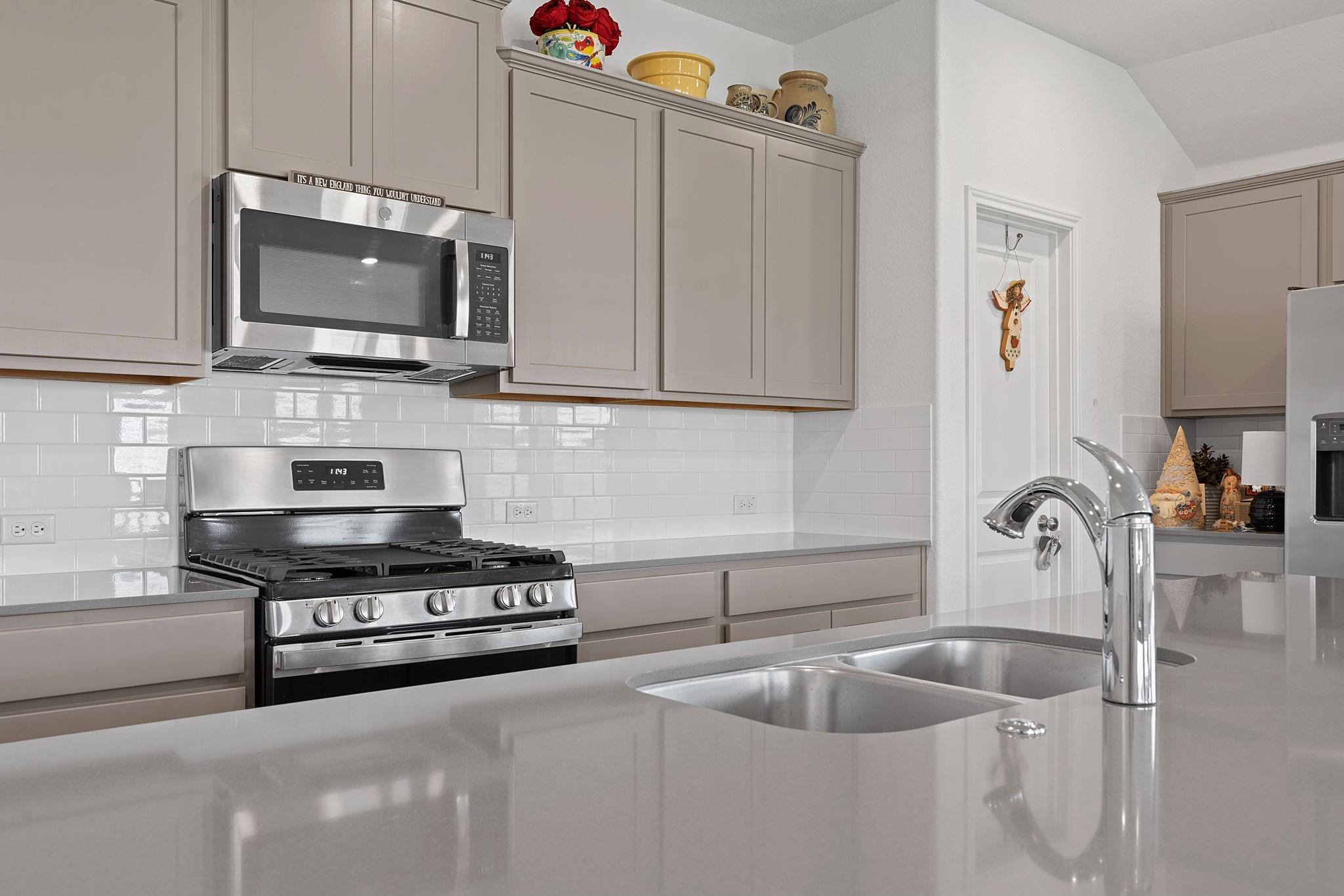 656 Silver Springs Bnd, Kyle, TX 78640