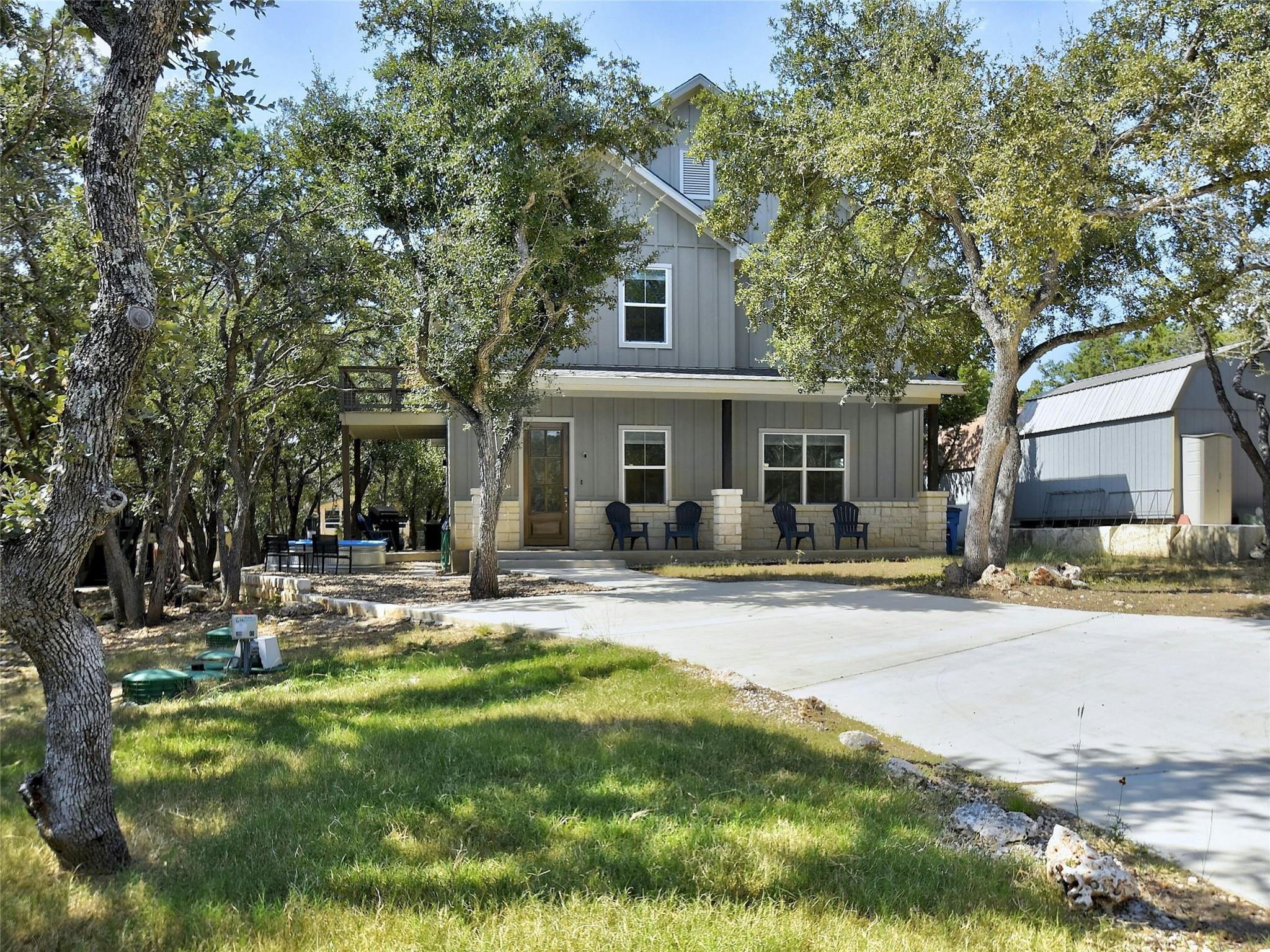 660 Mockingbird Dr, Canyon Lake, TX 78133